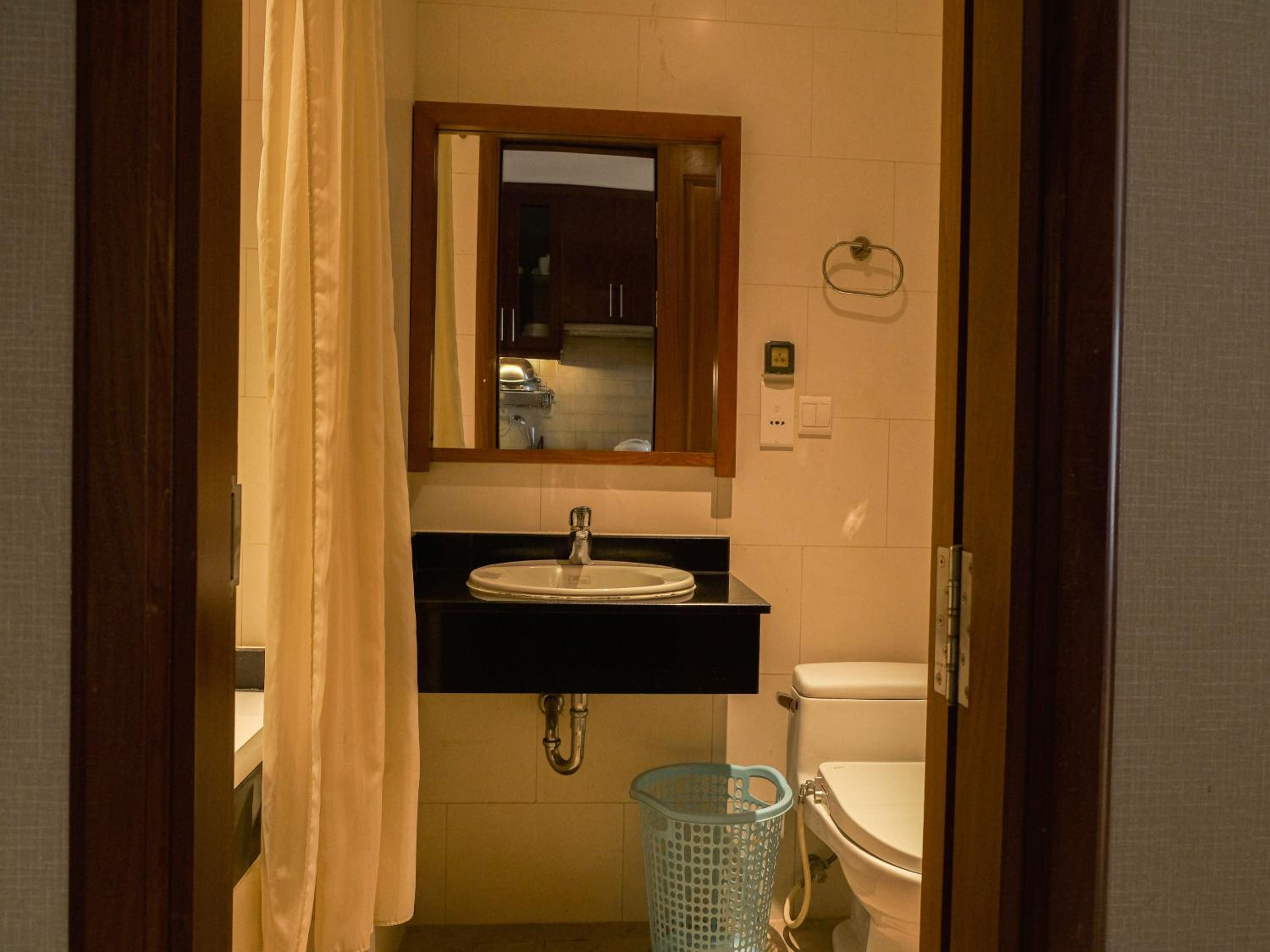 Lancaster Saigon Service Apartment