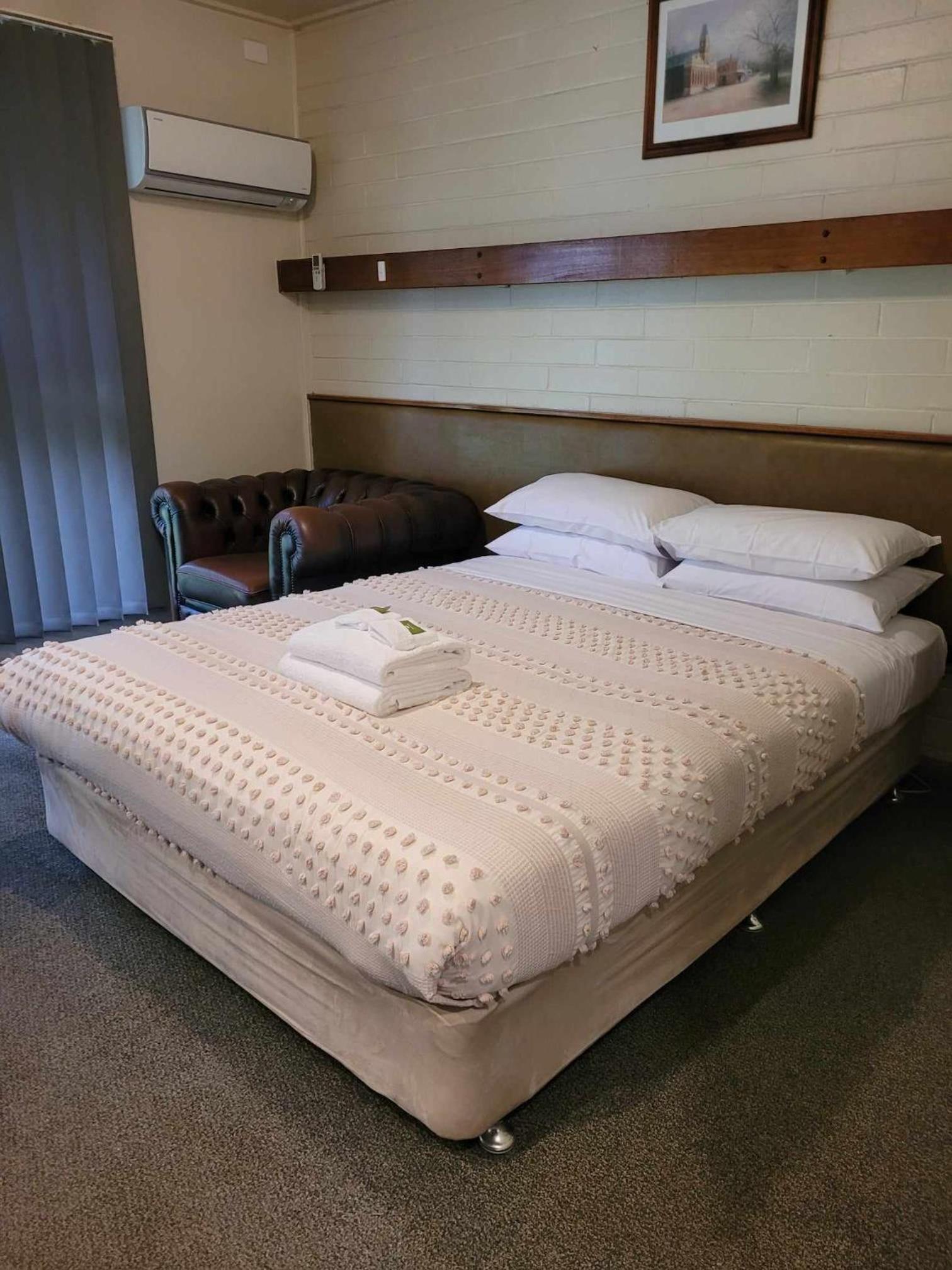Bright Motor Inn