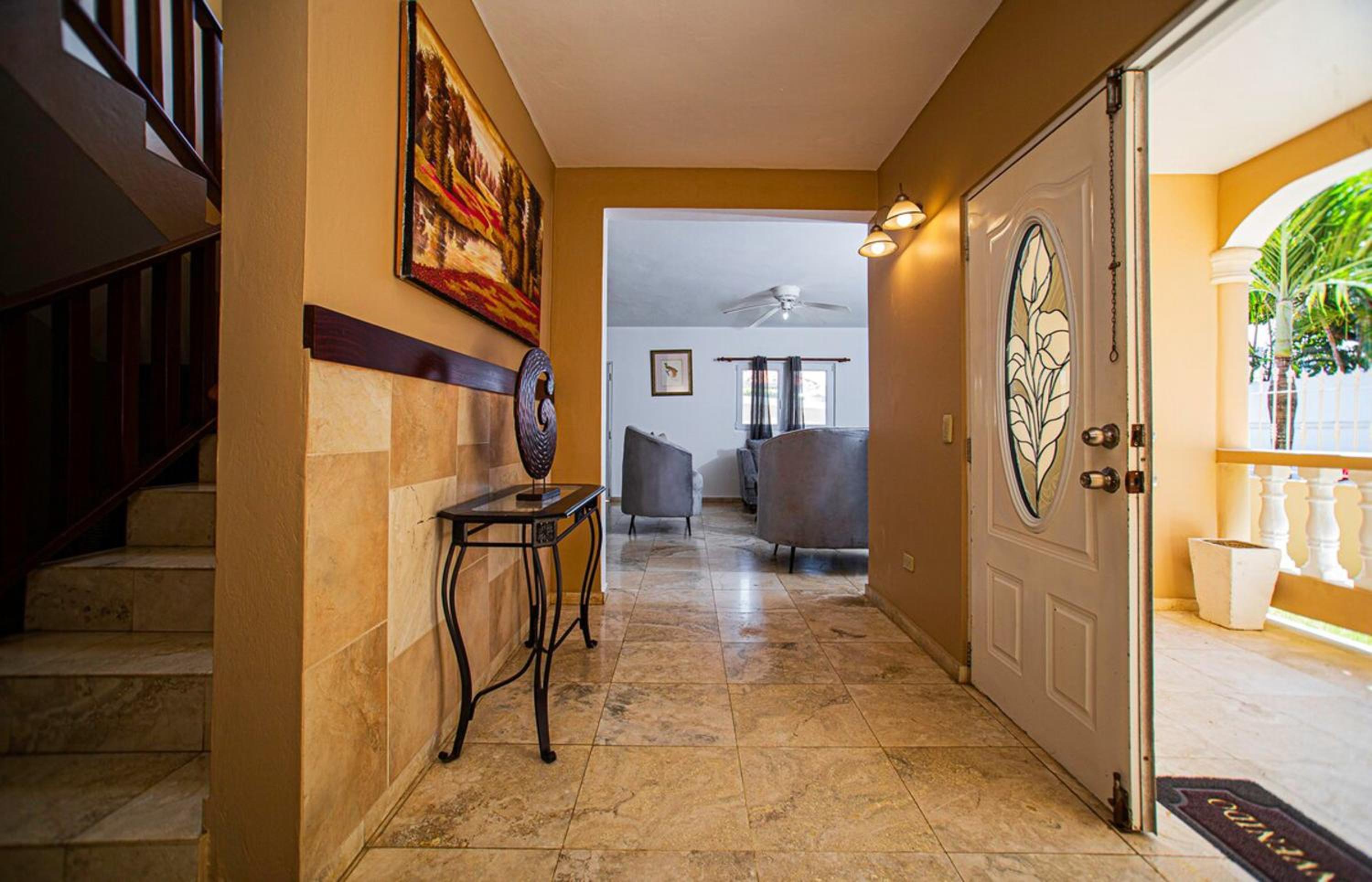Comfortable villa for 9 people in Sosúa view 5