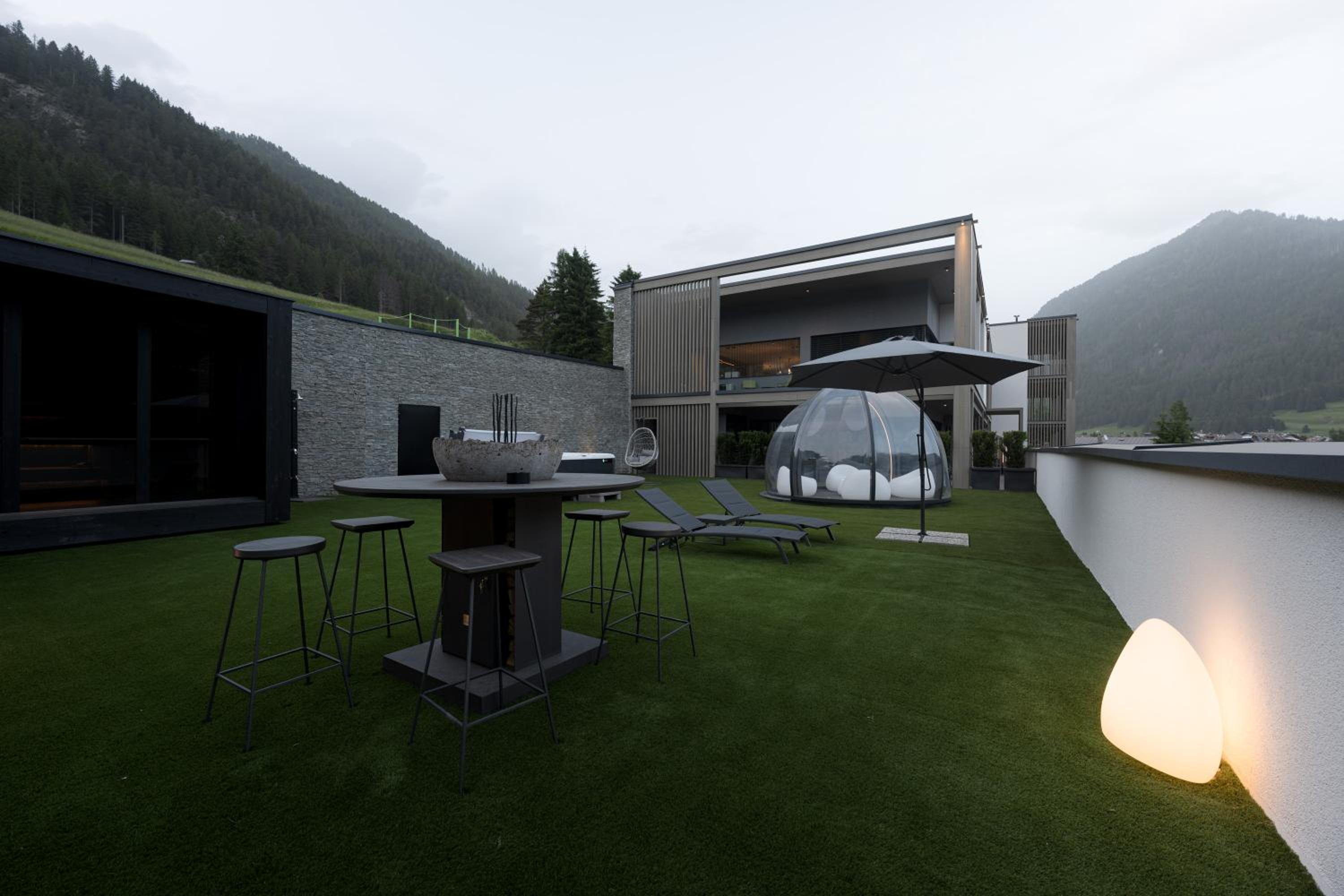 DOLOMITI EXCLUSIVE YOUR MOUNTAIN SUITE view 4