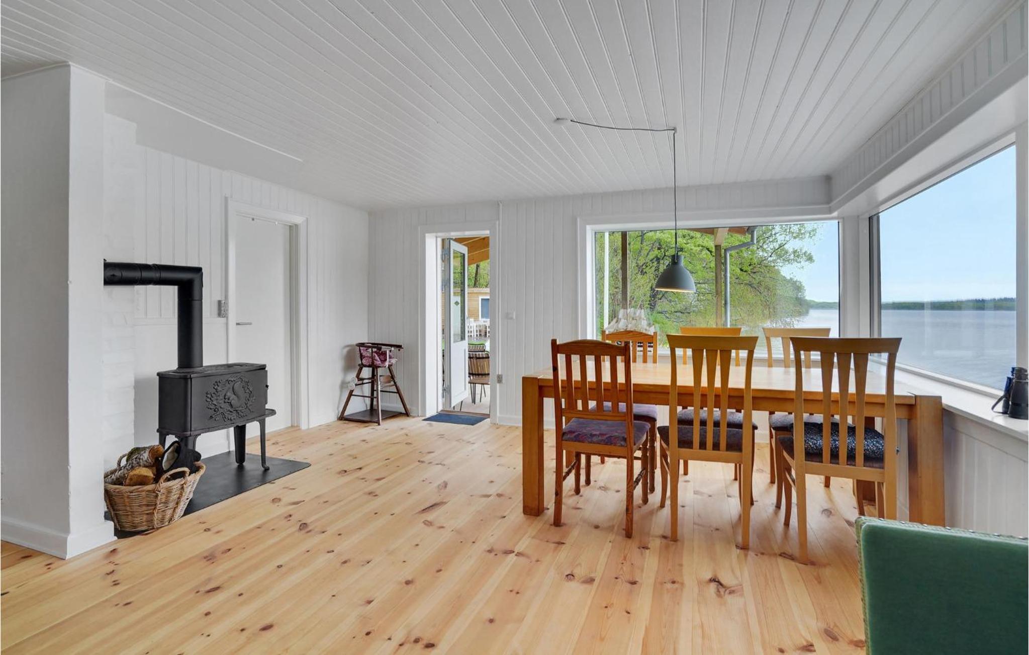 Lovely Home In Silkeborg With Wifi