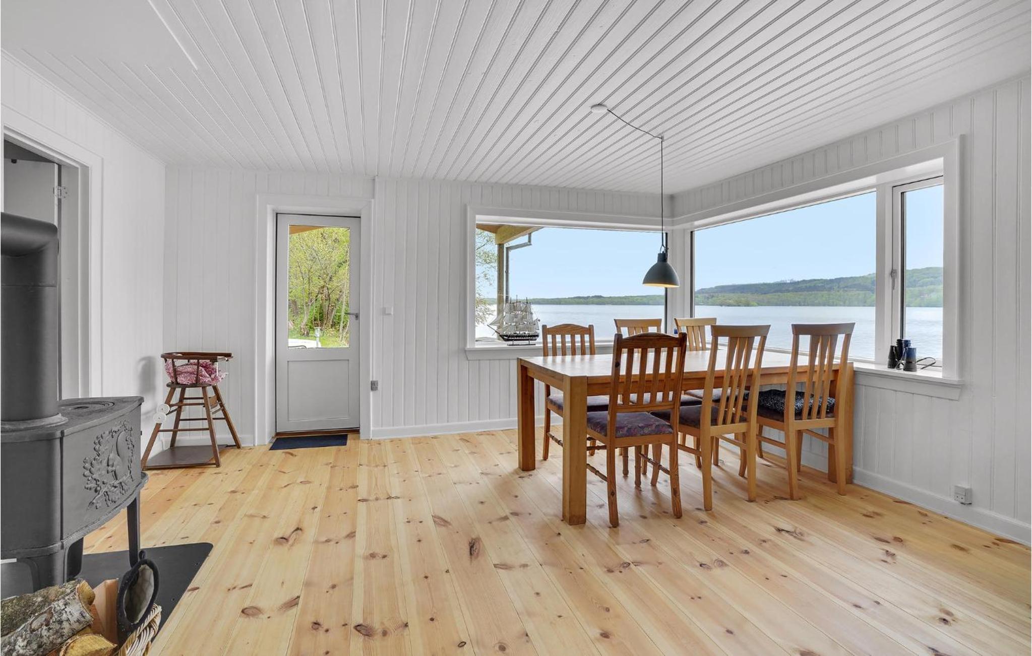 Lovely Home In Silkeborg With Wifi