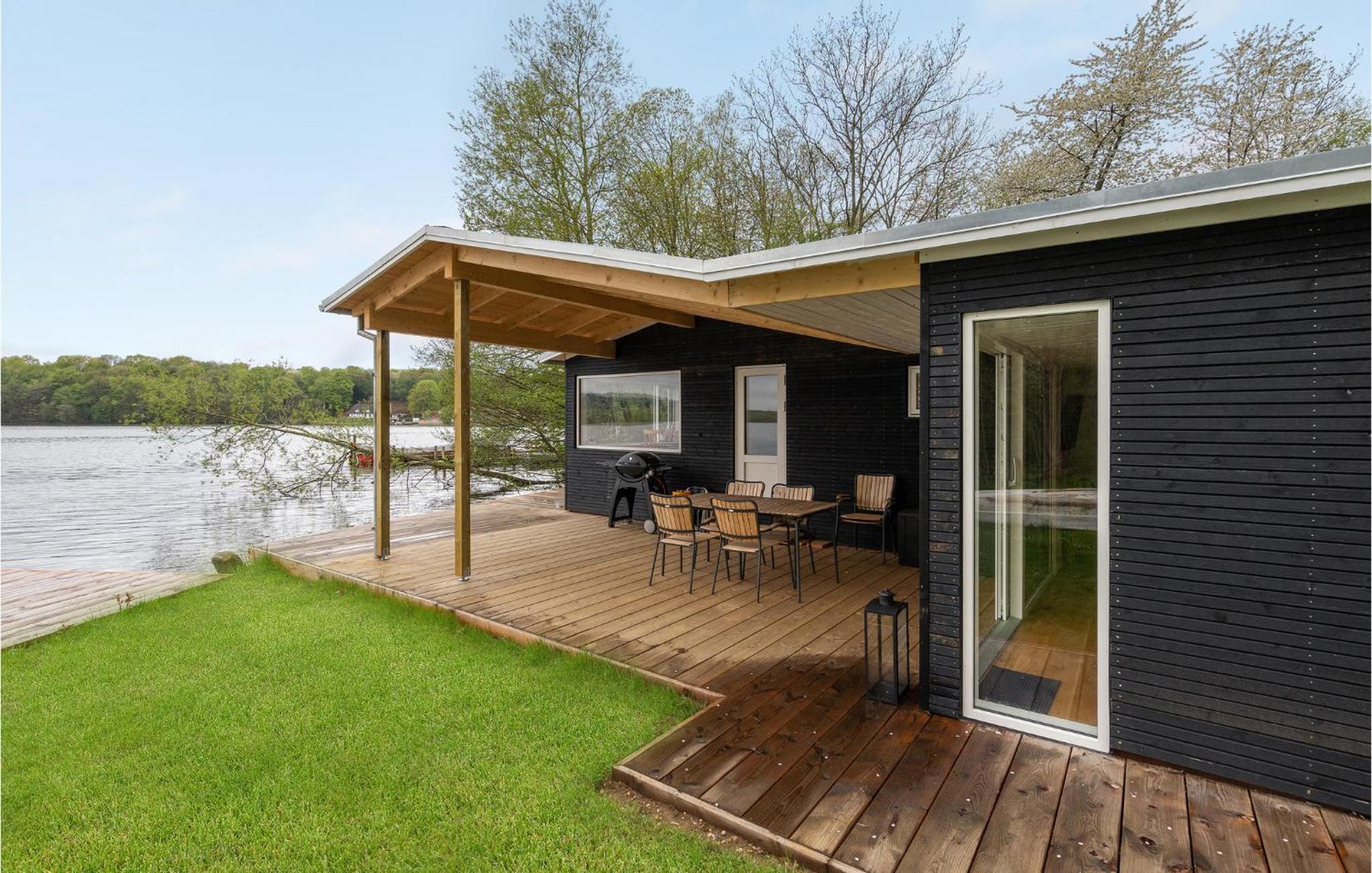 Lovely Home In Silkeborg With Wifi