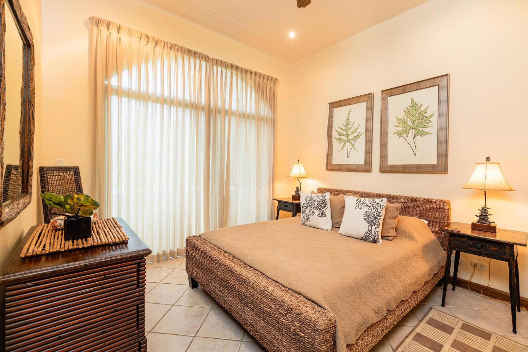 Casa Rosa- Luxury Ocean View 3 Bedroom Home