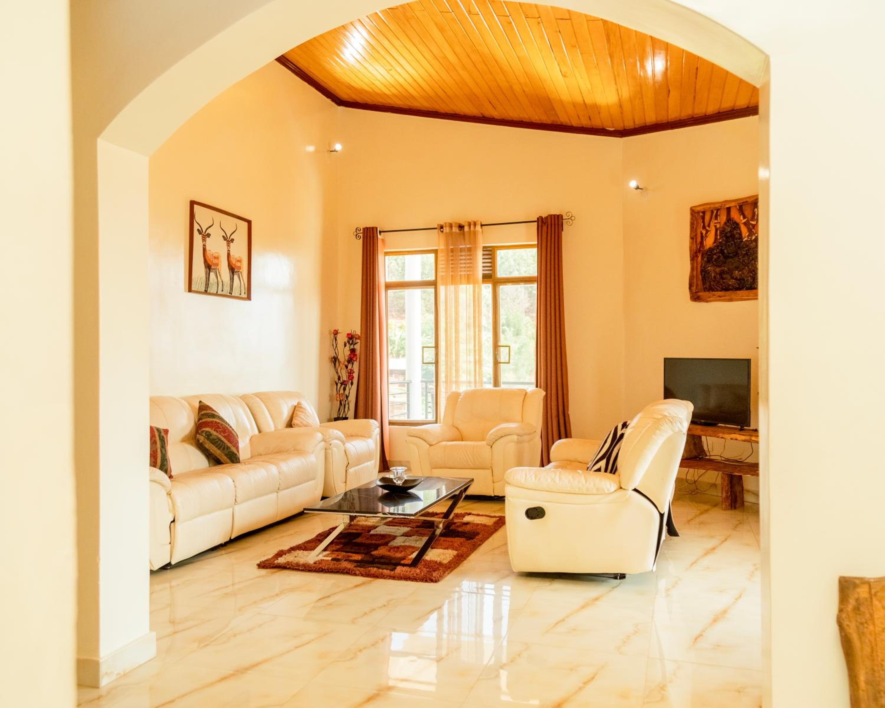 High Ground Villa Ltd