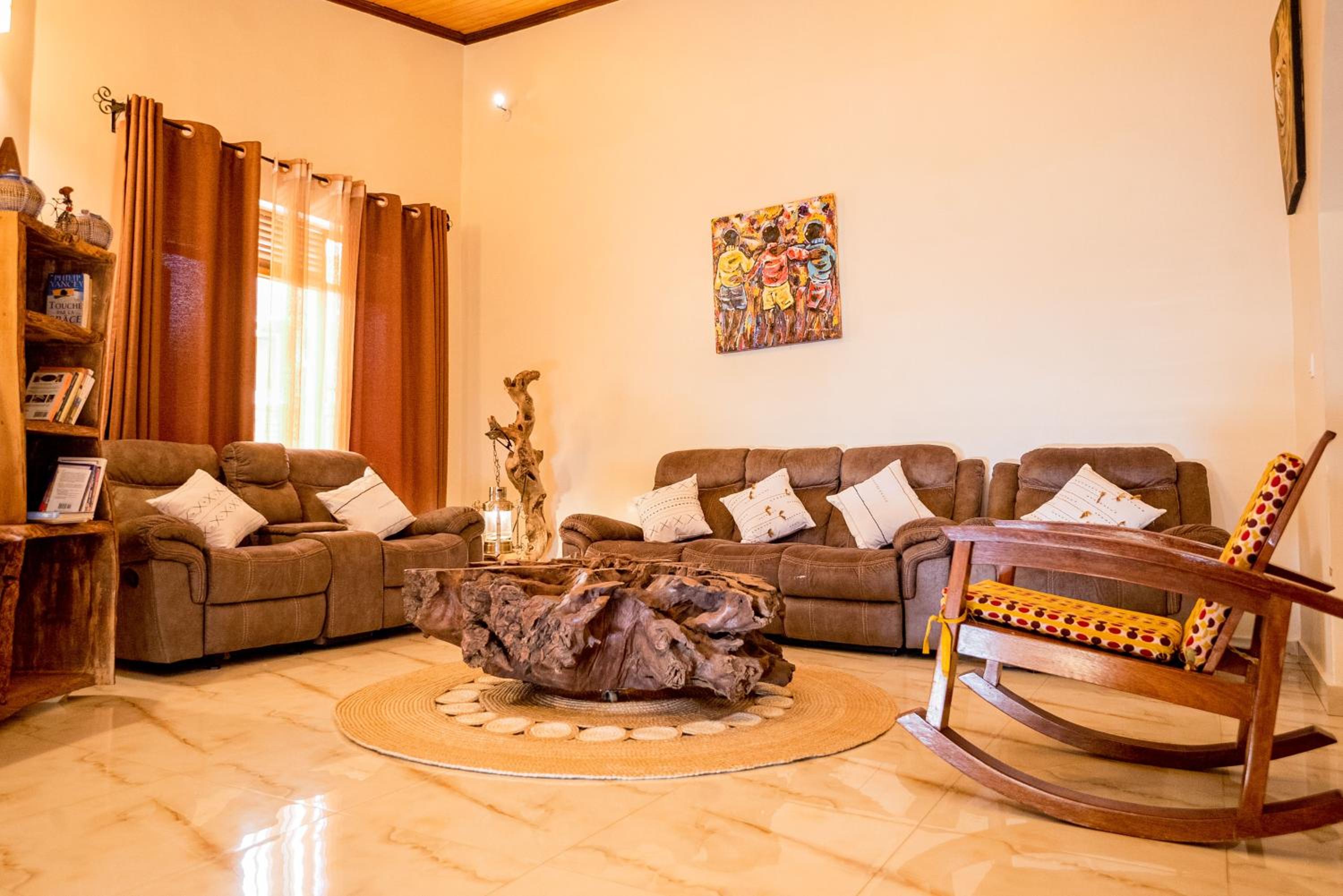 High Ground Villa Ltd