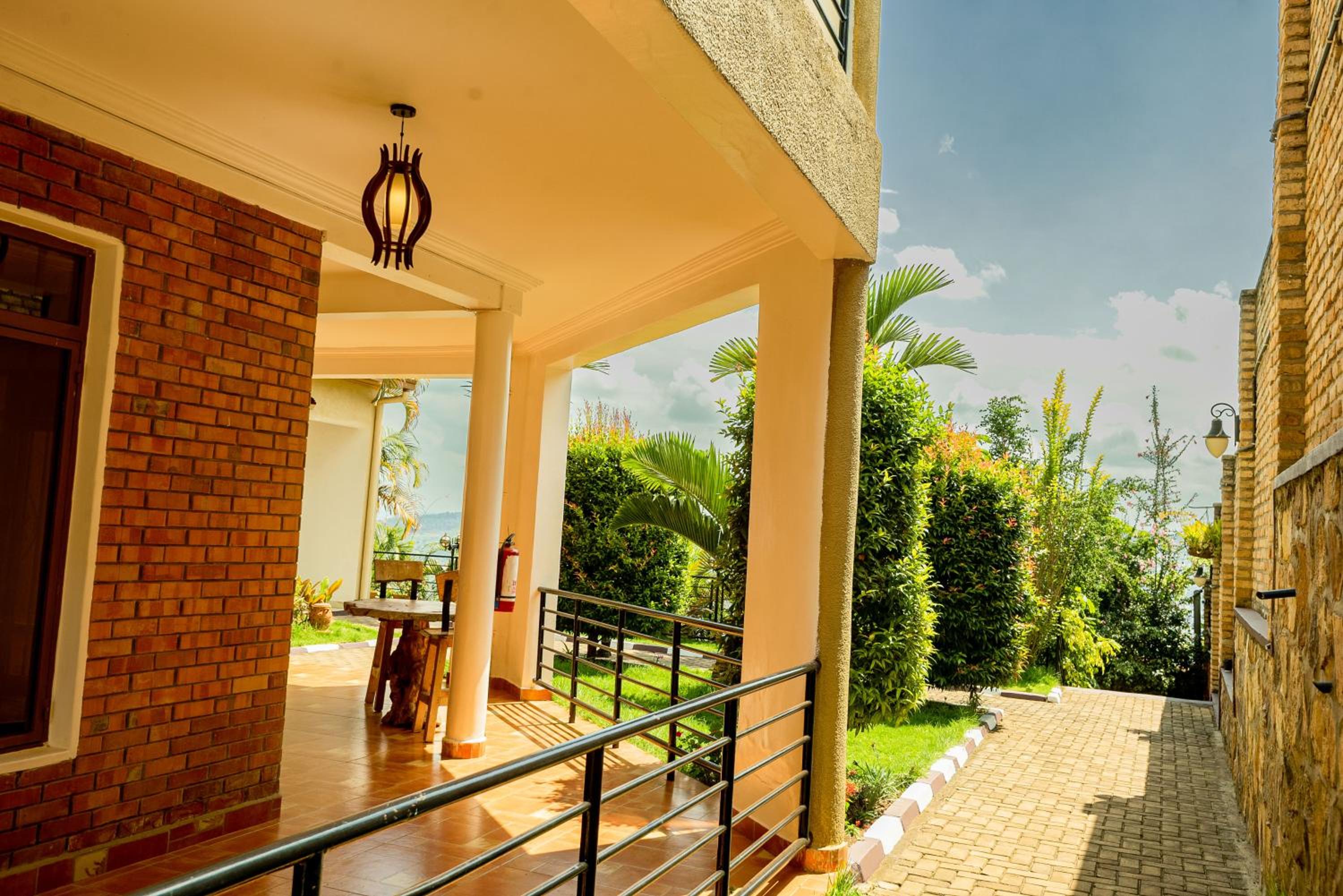 High Ground Villa Ltd