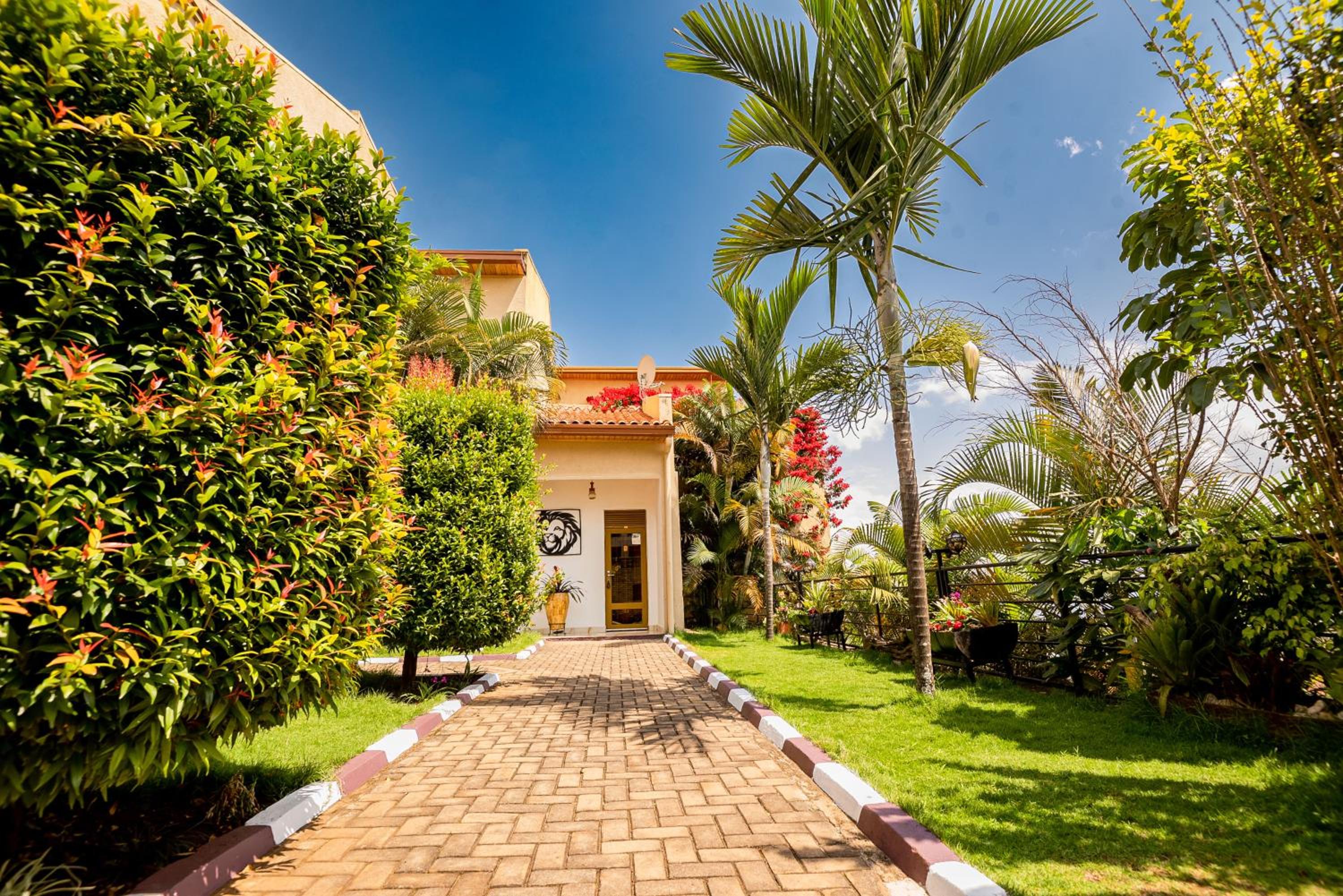 High Ground Villa Ltd