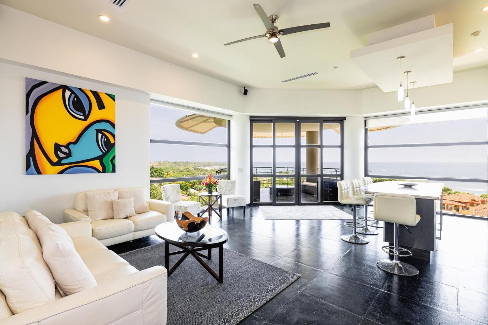 Condo La Perla 163, Ocean View 3 Bedroom Penthouse