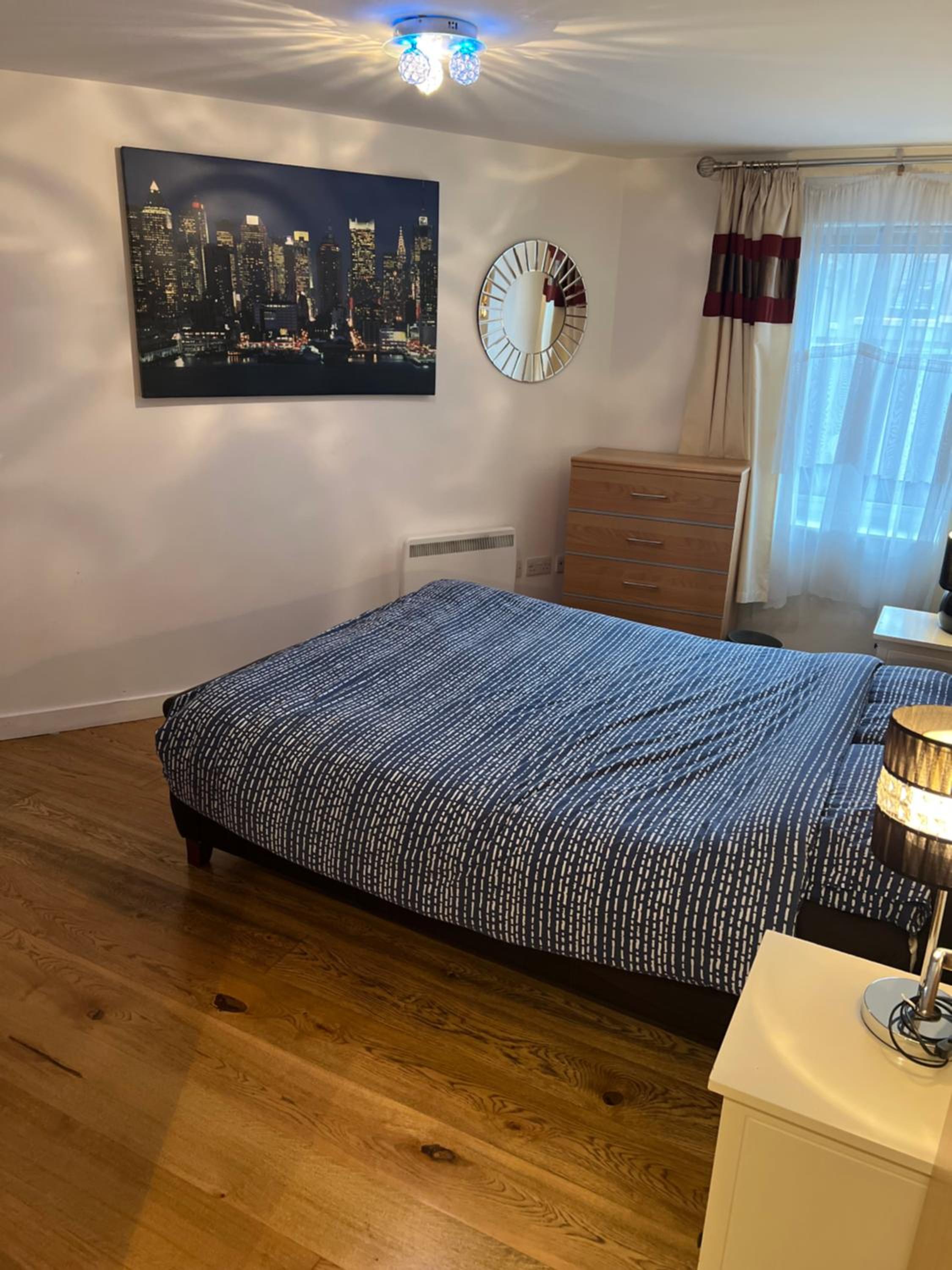 Stunning Show-home Apartment Highly Furnished view 5