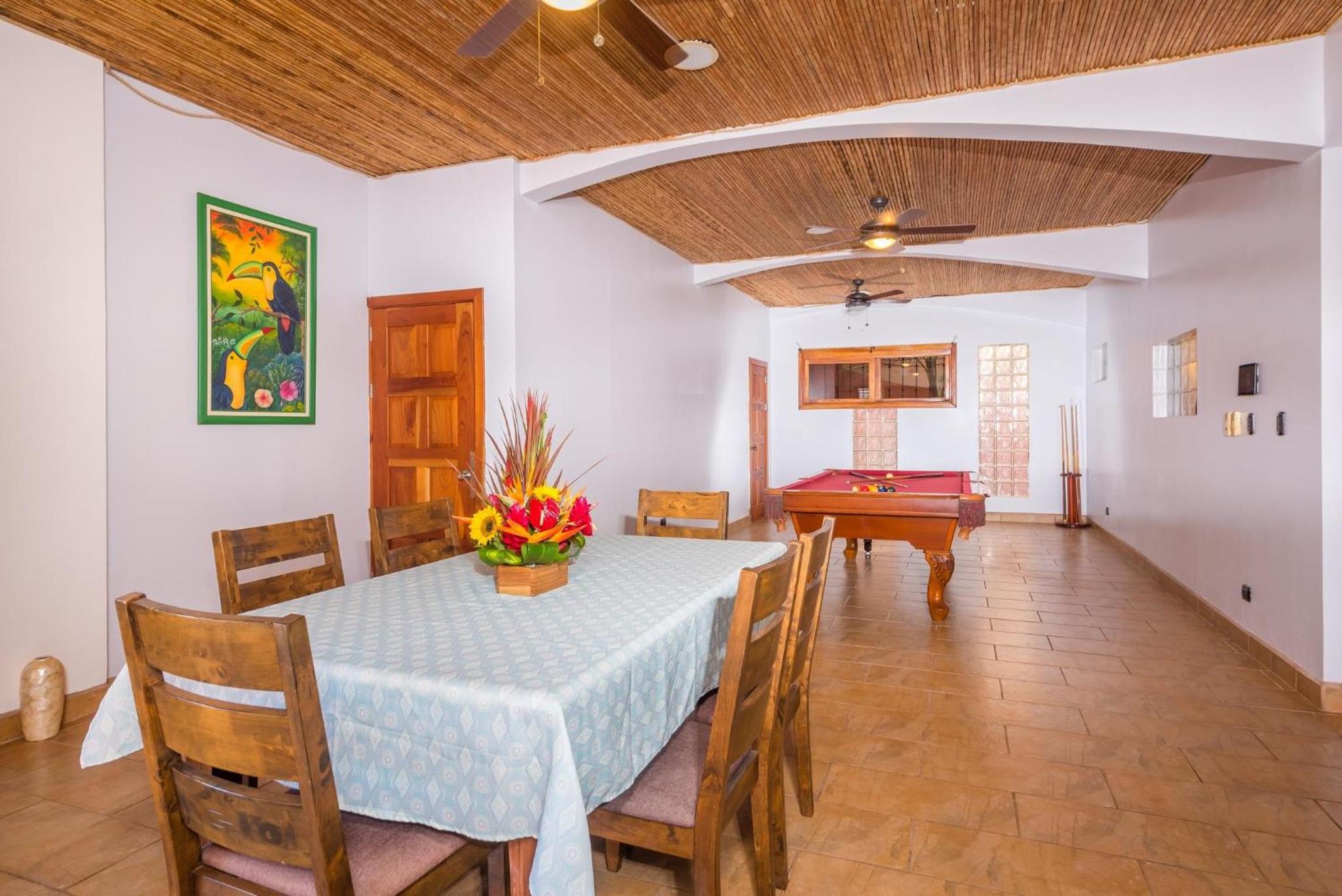 Casa Suenos-Beautiful Beachfront House