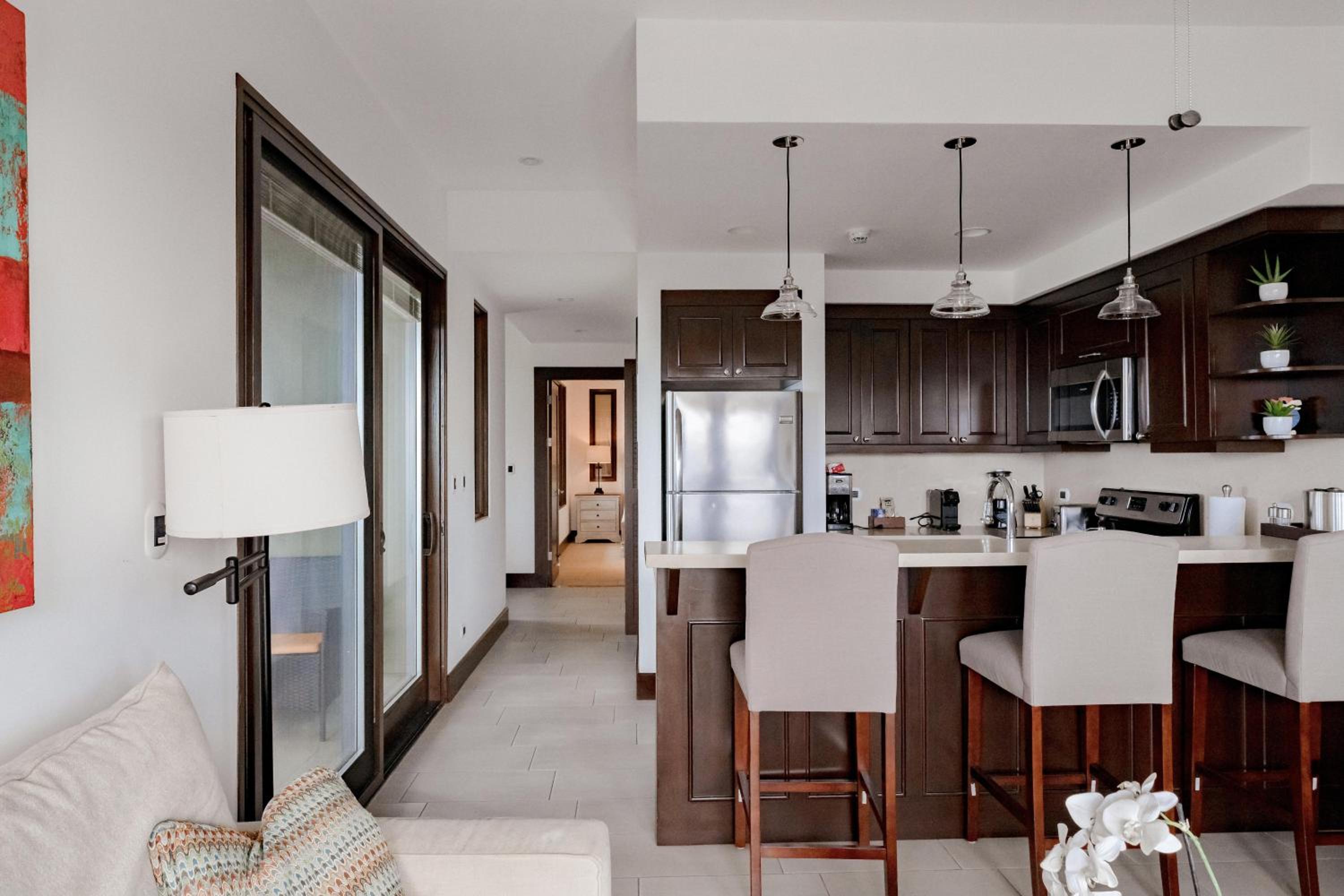 360 Splendor 406-Ocean View Condo With Breakfast