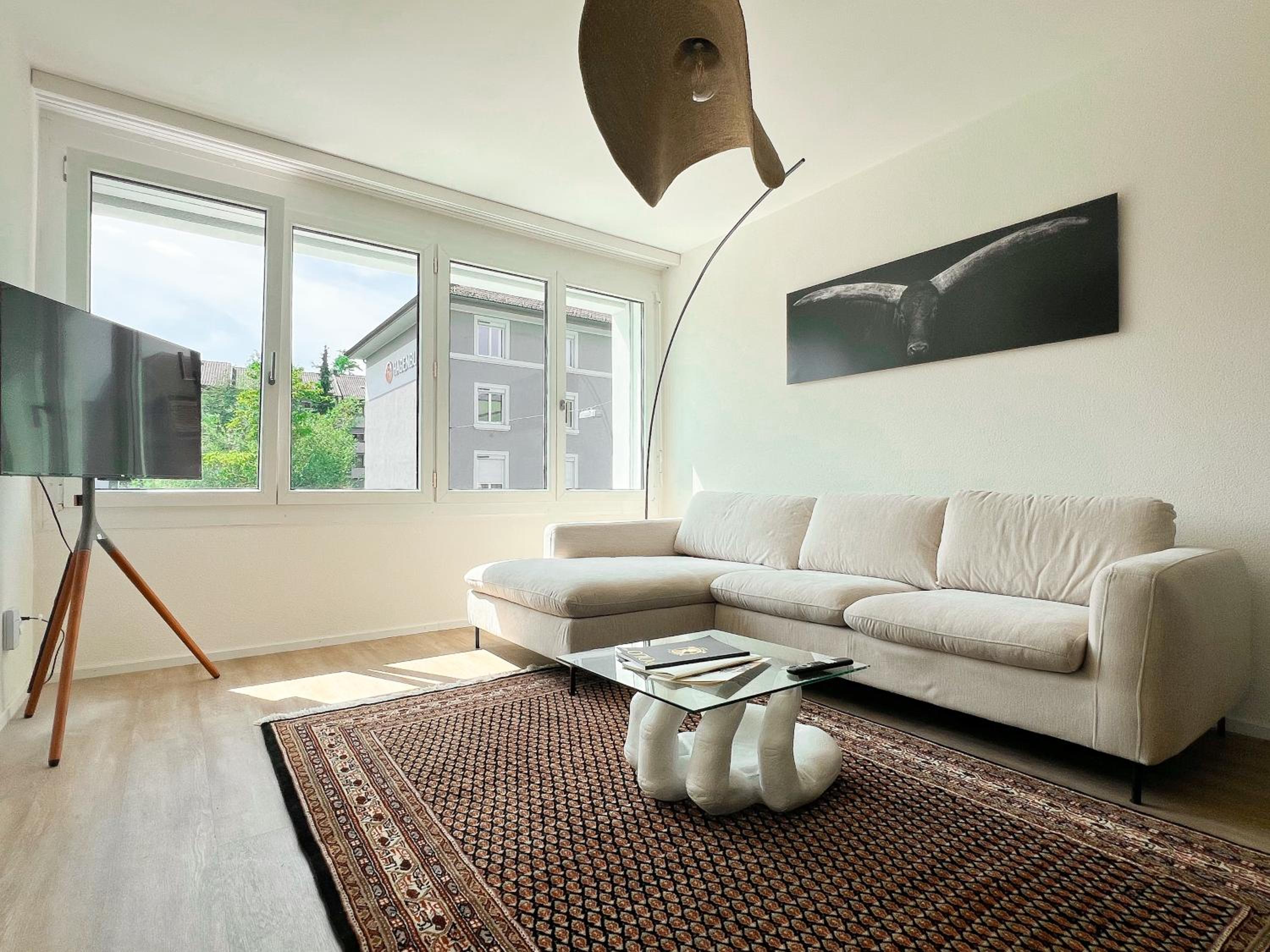 Stilvolle Wohnung in Zürich Oerlikon! -202-