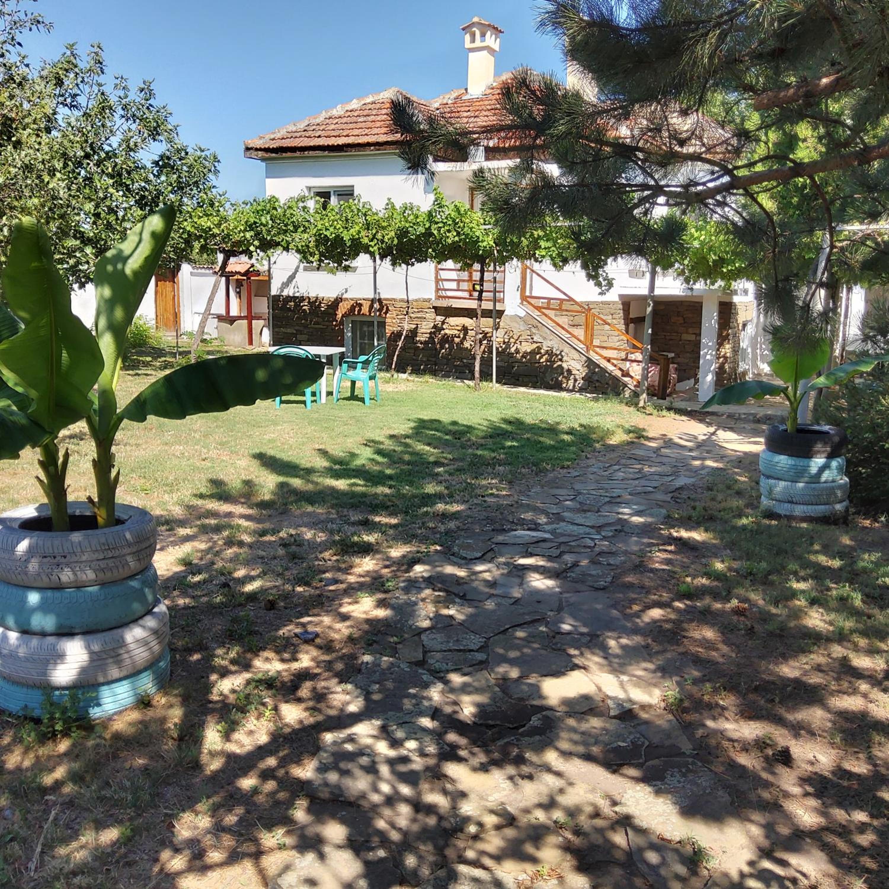 House Sleeps 6-Garden-FreeParking-Bbq-Patio