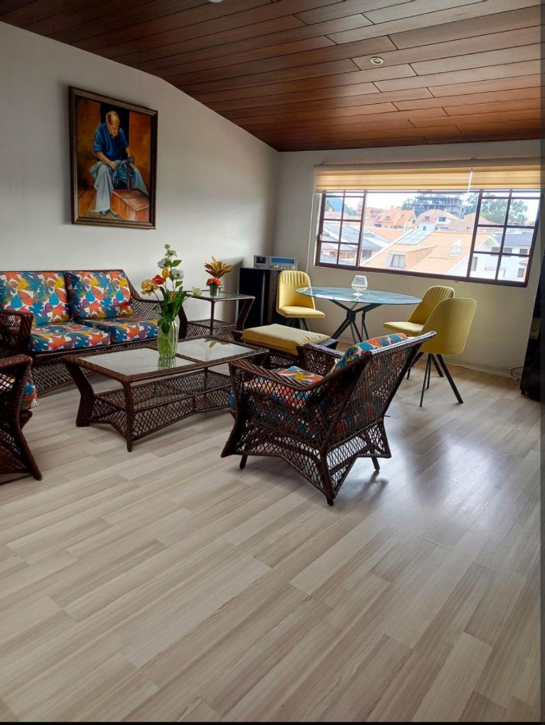Cómodo departamento