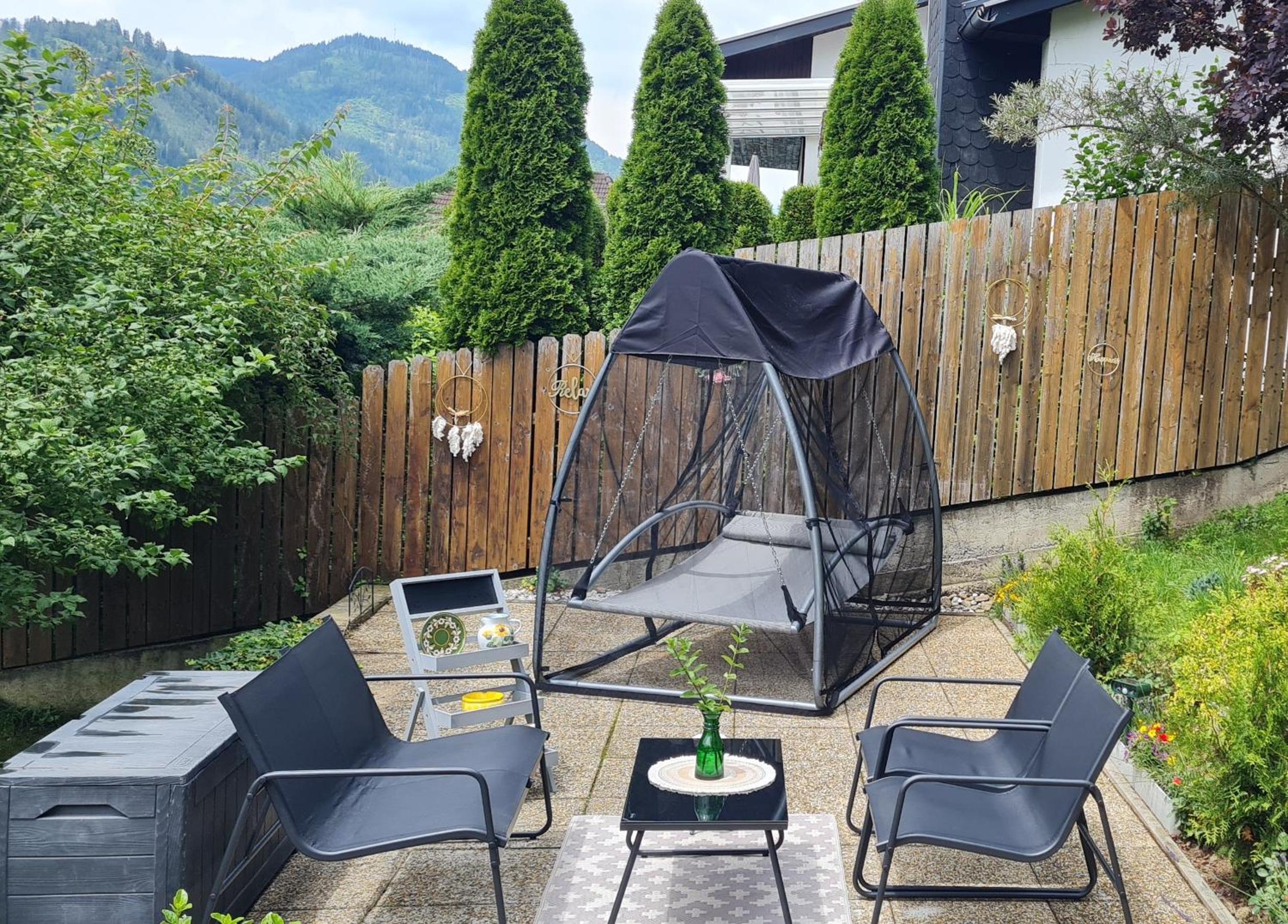 aNNa s Cozy Home with Private Forest, Canopy Terrace & Parking, near Präbichl