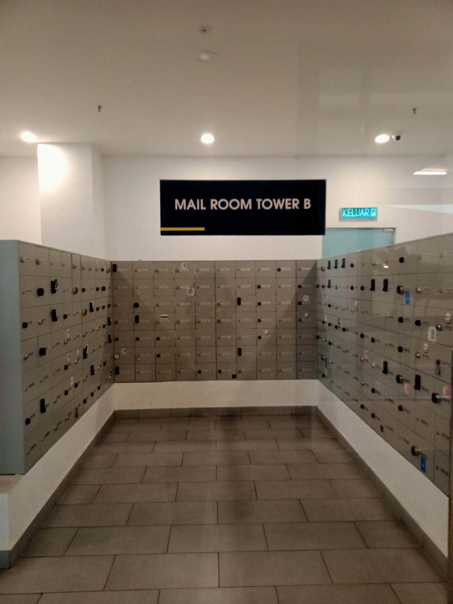 Midvalley Southkey Mosaic 2BR Suite Homestay by Jfive