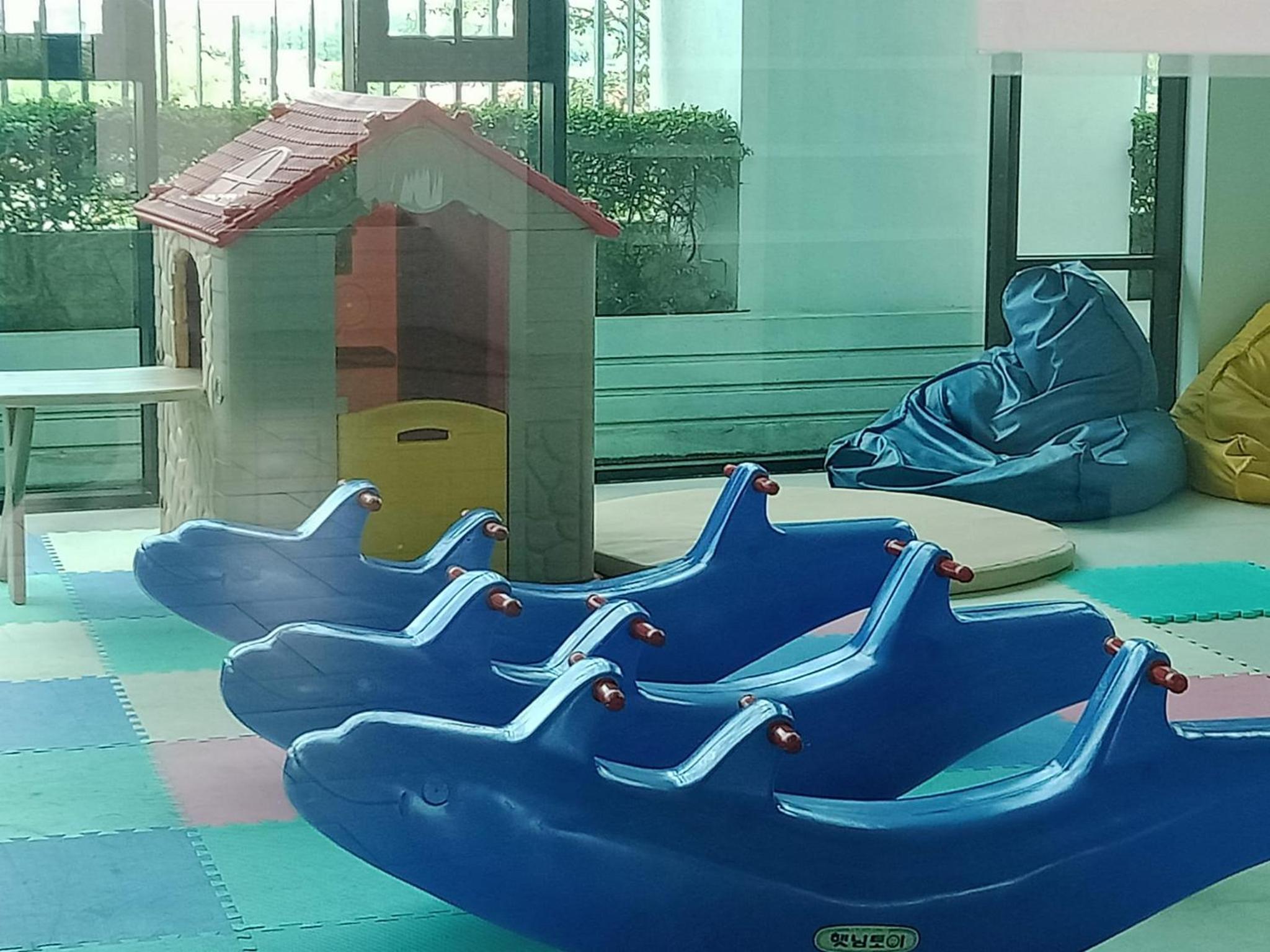 Midvalley Southkey Mosaic 2BR Suite Homestay by Jfive