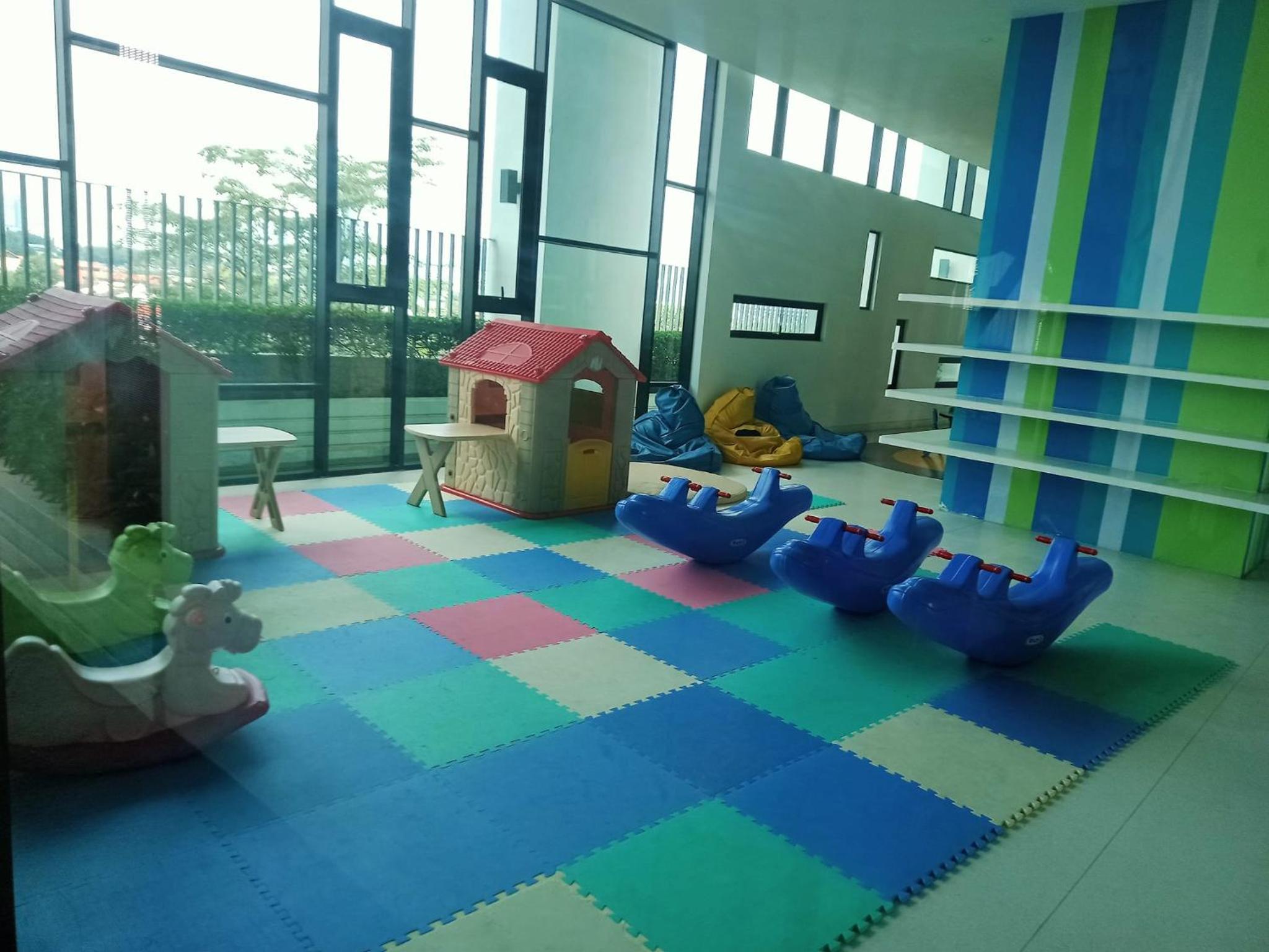 Midvalley Southkey Mosaic 2BR Suite Homestay by Jfive