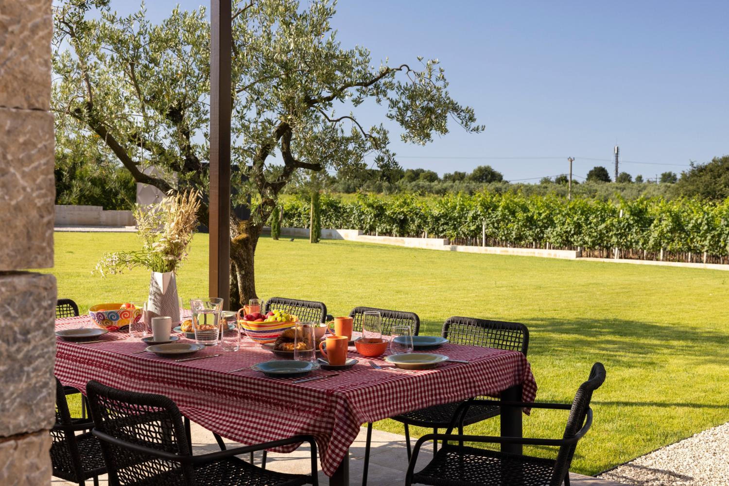 Luxury Villa Deneb with pool near Porec view 4