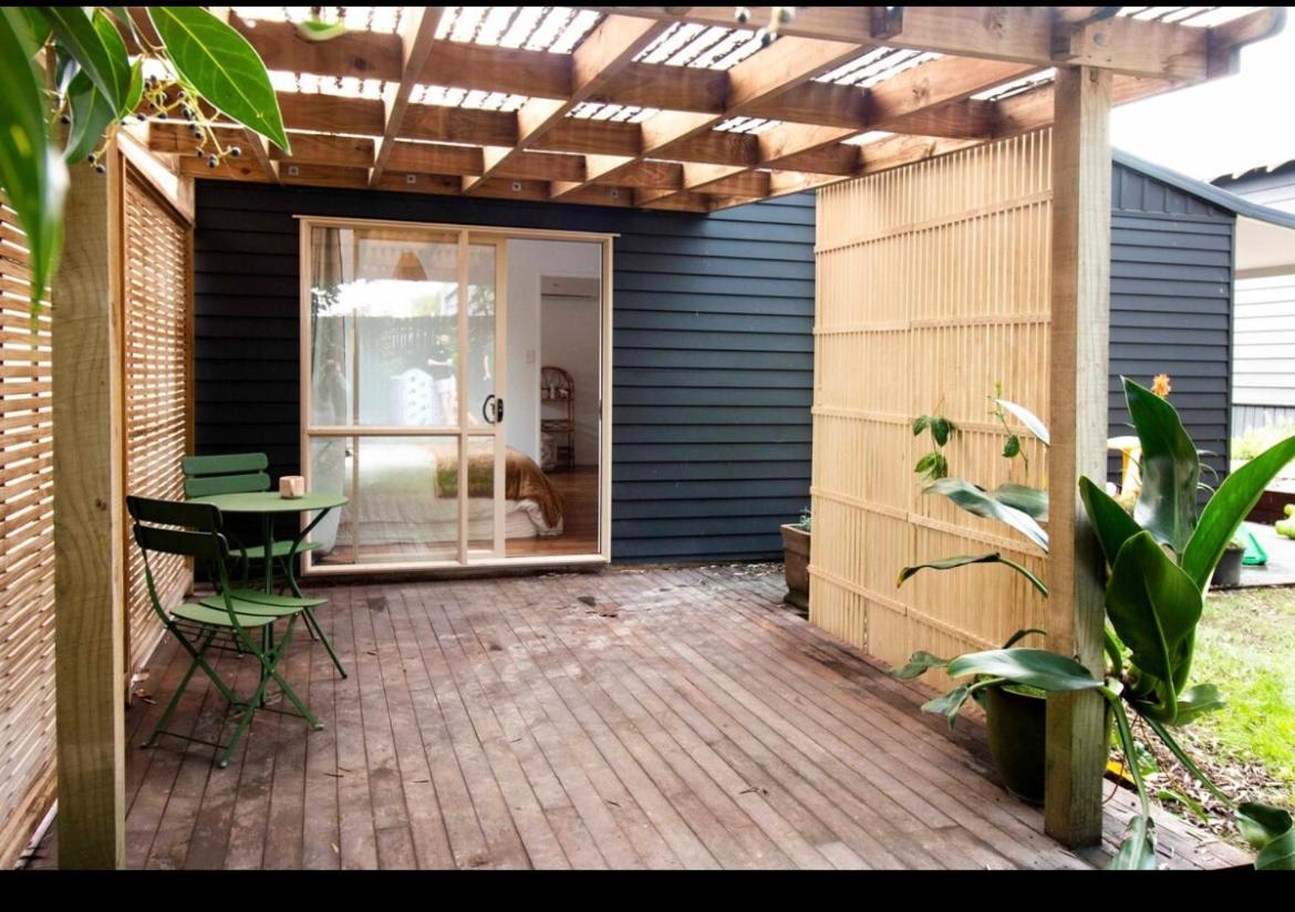 Cute one bedroom near Waterview view 3