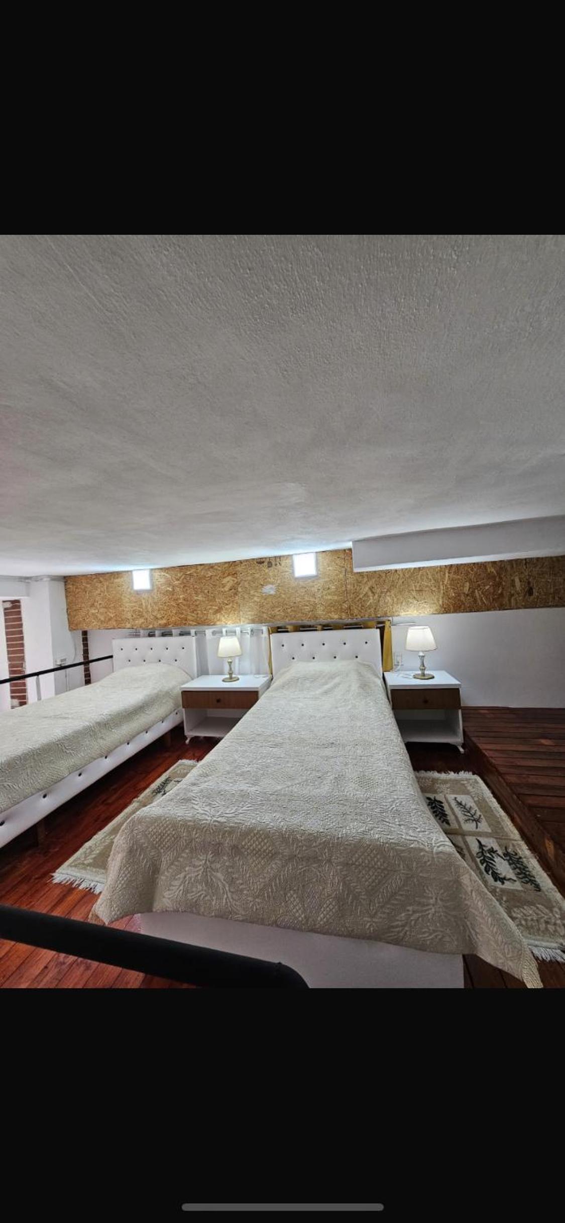 Evis Apartaments