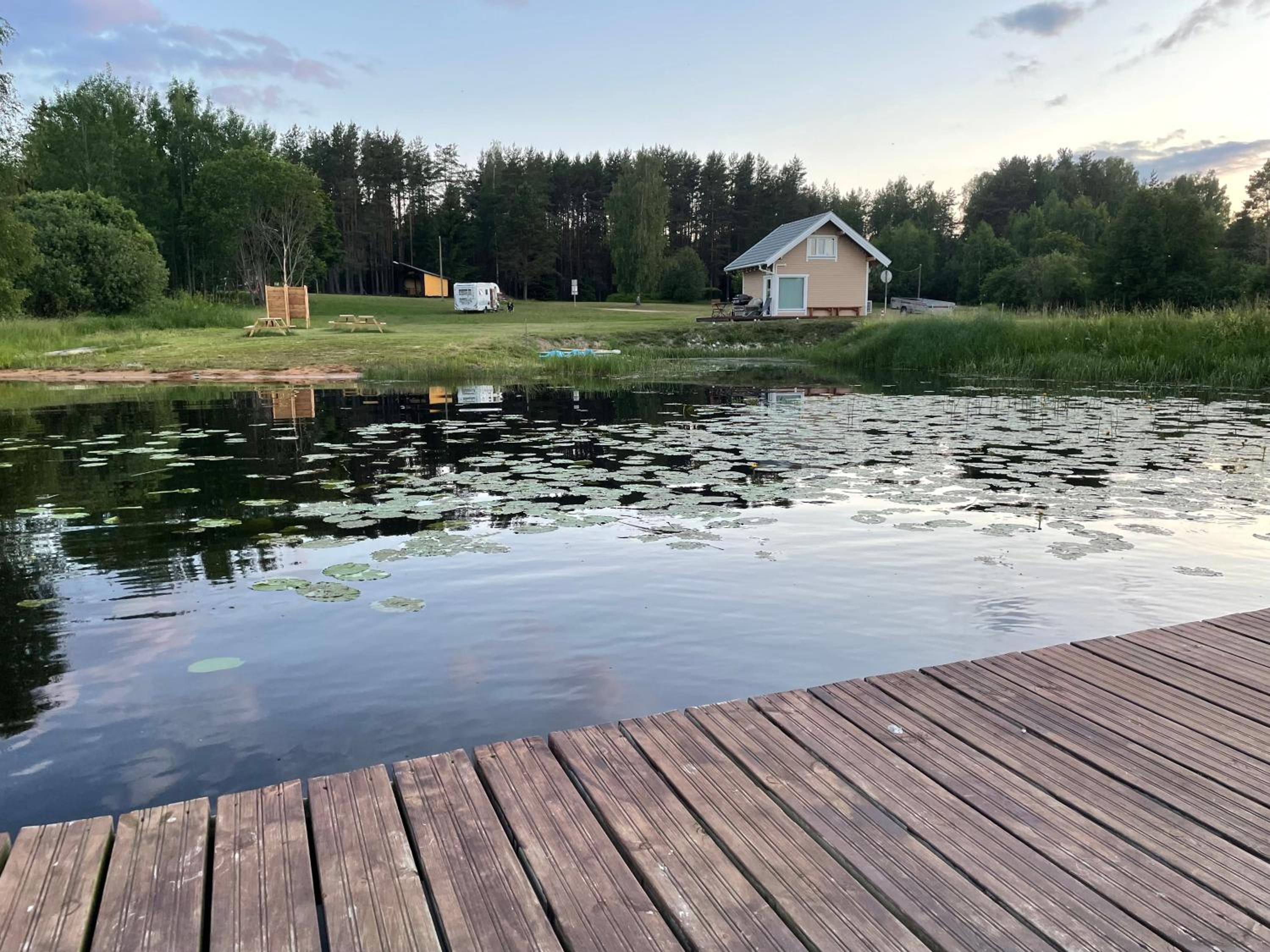 Lobotka sadama puhkemaja