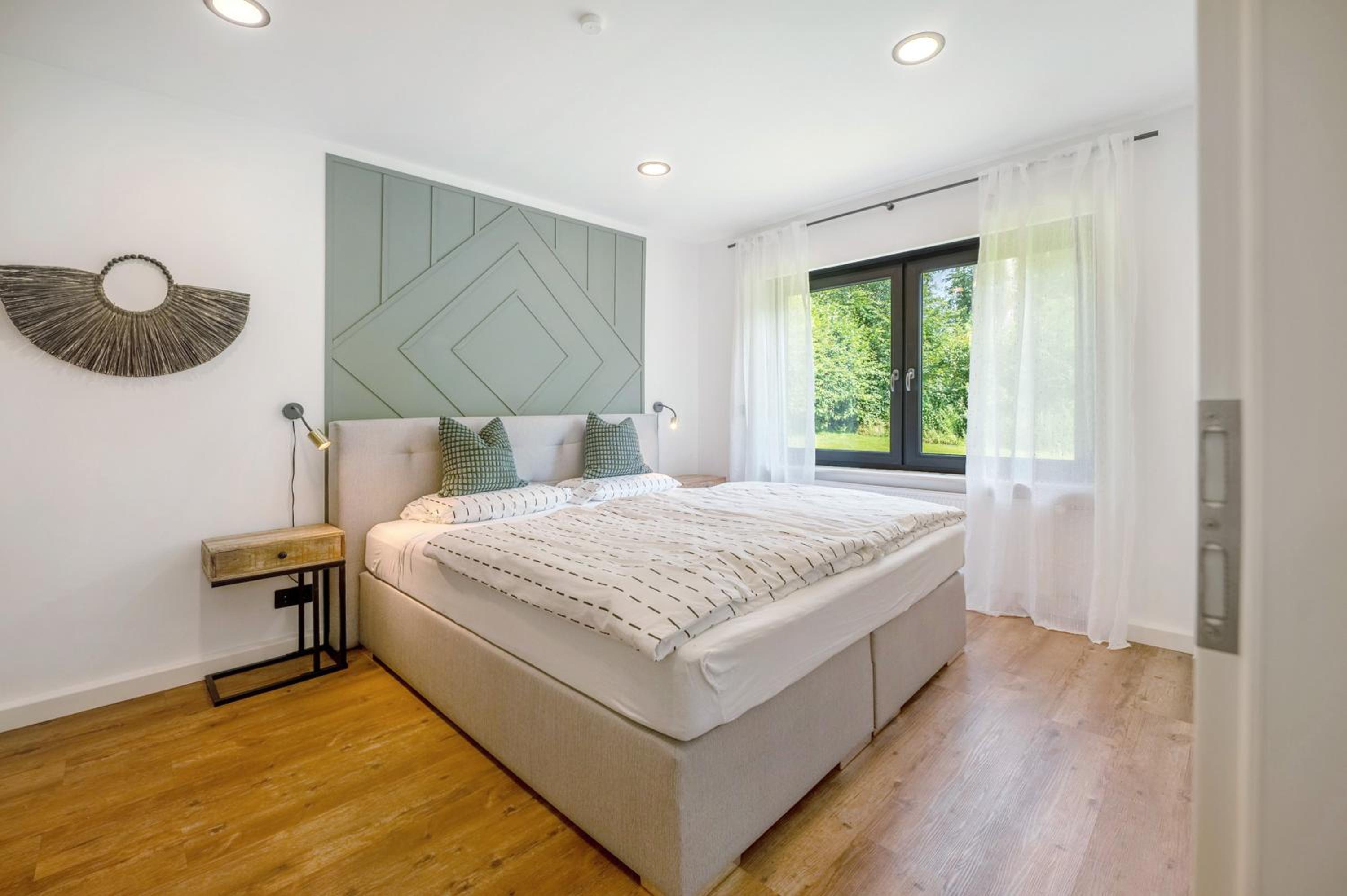 Design-Apartment mit Garten