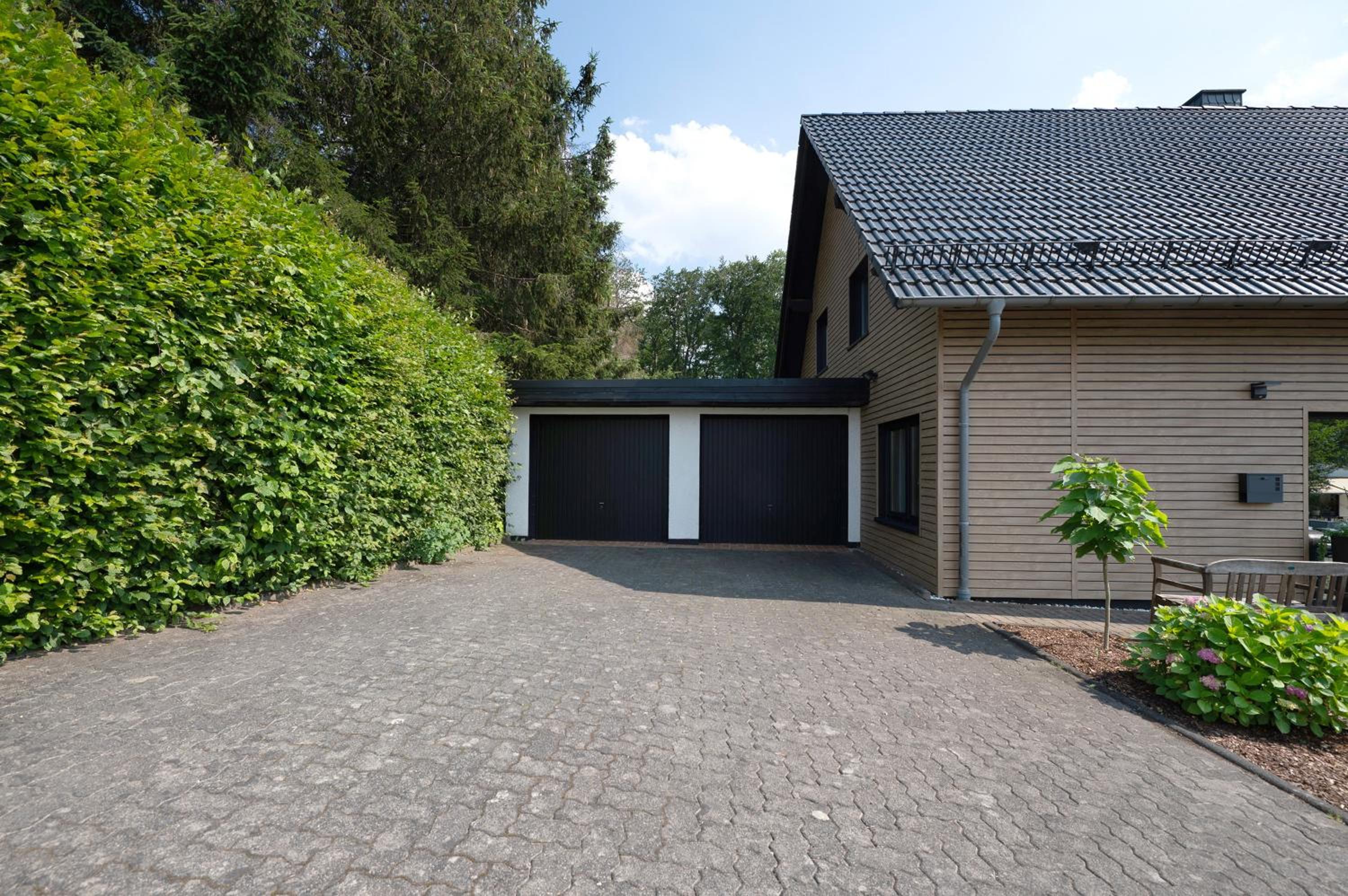 Design-Apartment mit Garten