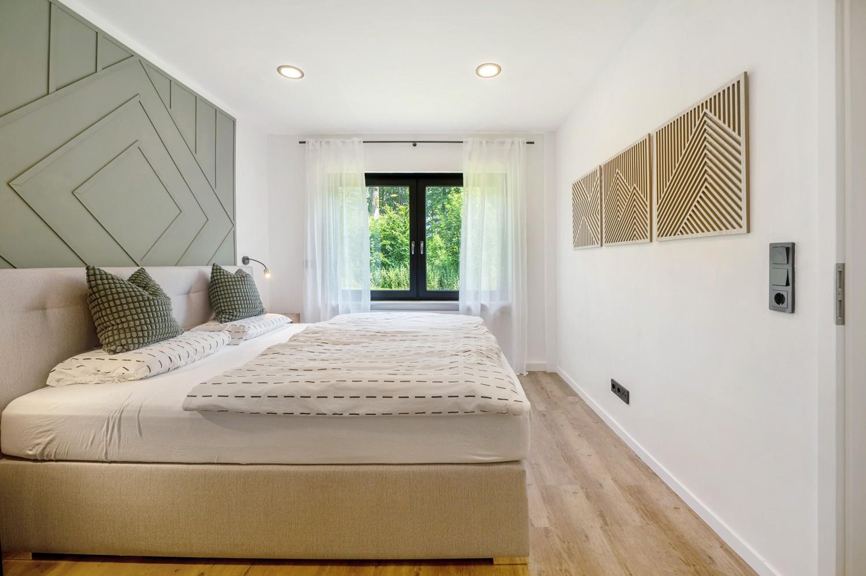 Design-Apartment mit Garten