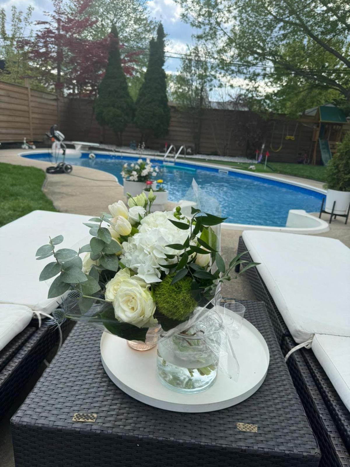 Luxury 2bedroom Unit in the city with a heated salt water pool
