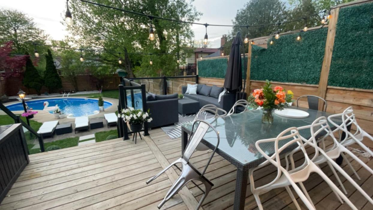 Luxury 2bedroom Unit in the city with a heated salt water pool