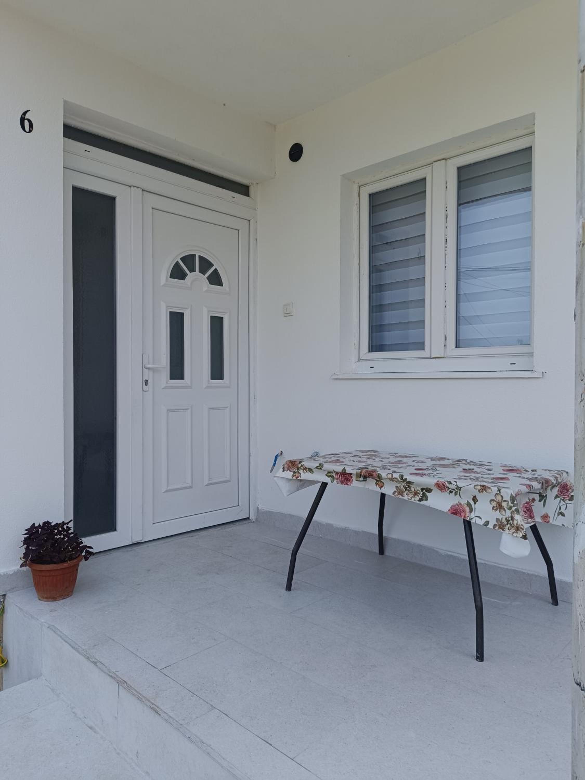 Matija Airport Apartment view 2