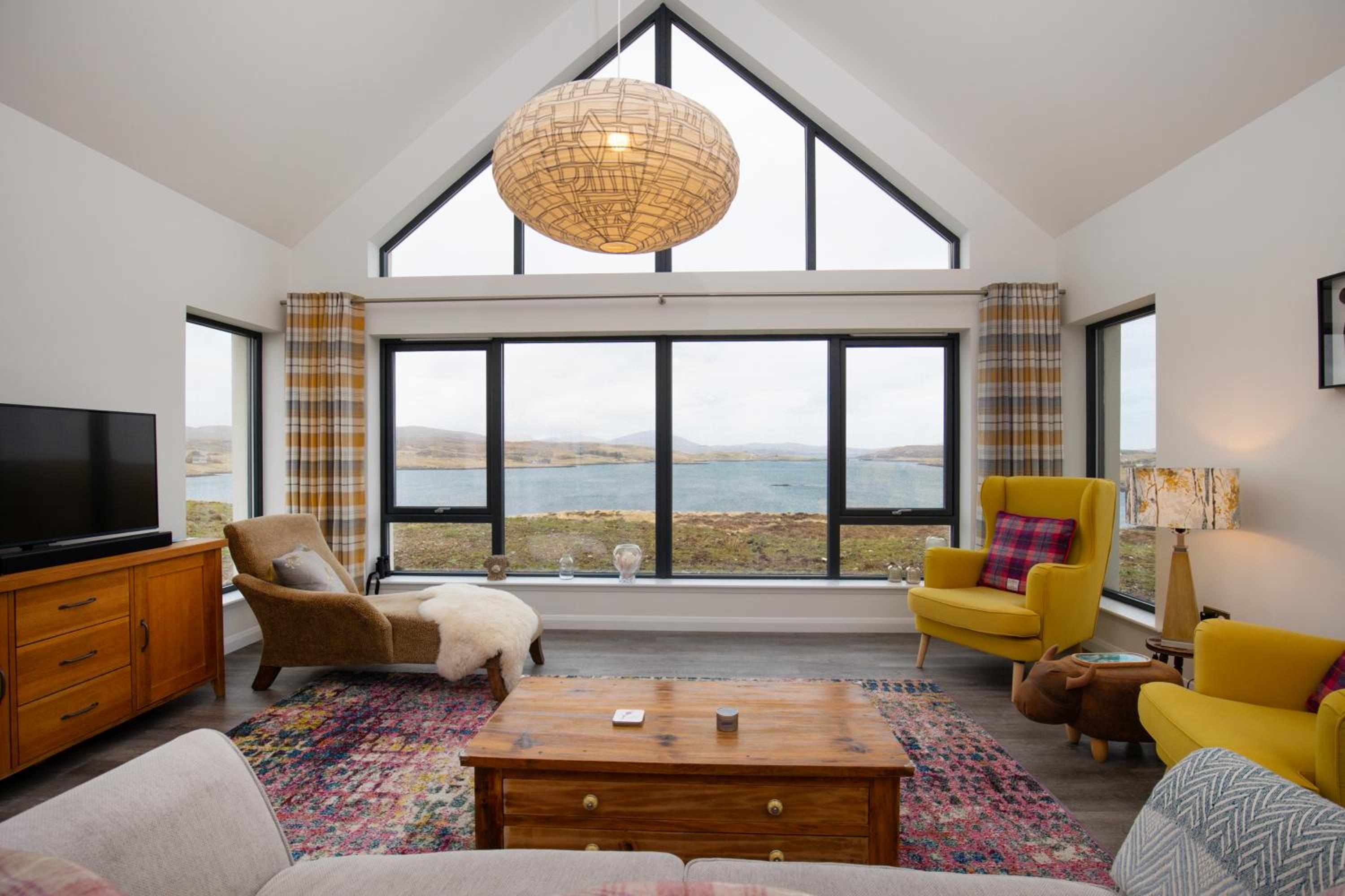 Luxury Isle of Lewis Retreat with Sea Loch Views view 2
