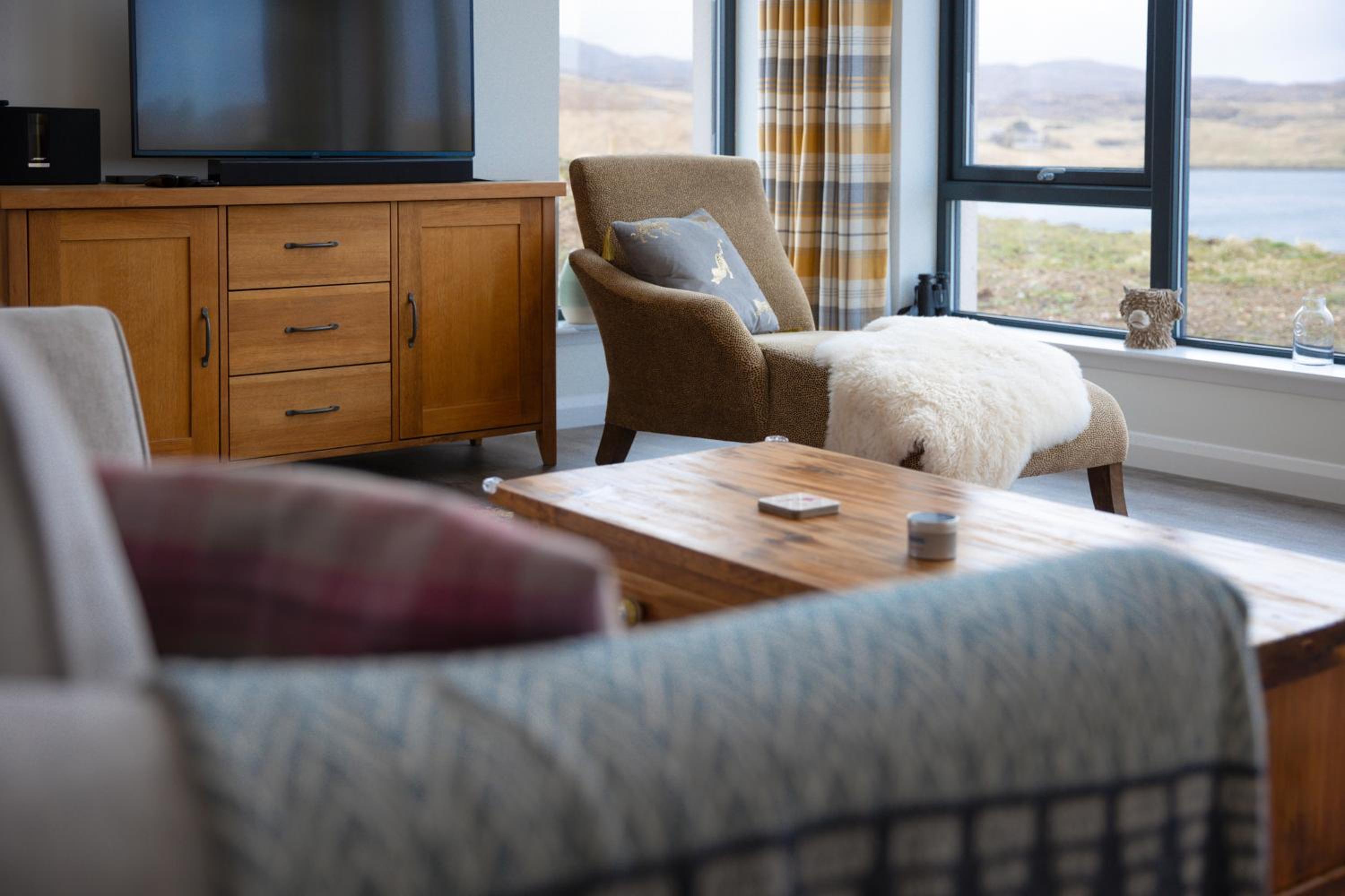 Luxury Isle of Lewis Retreat with Sea Loch Views view 5