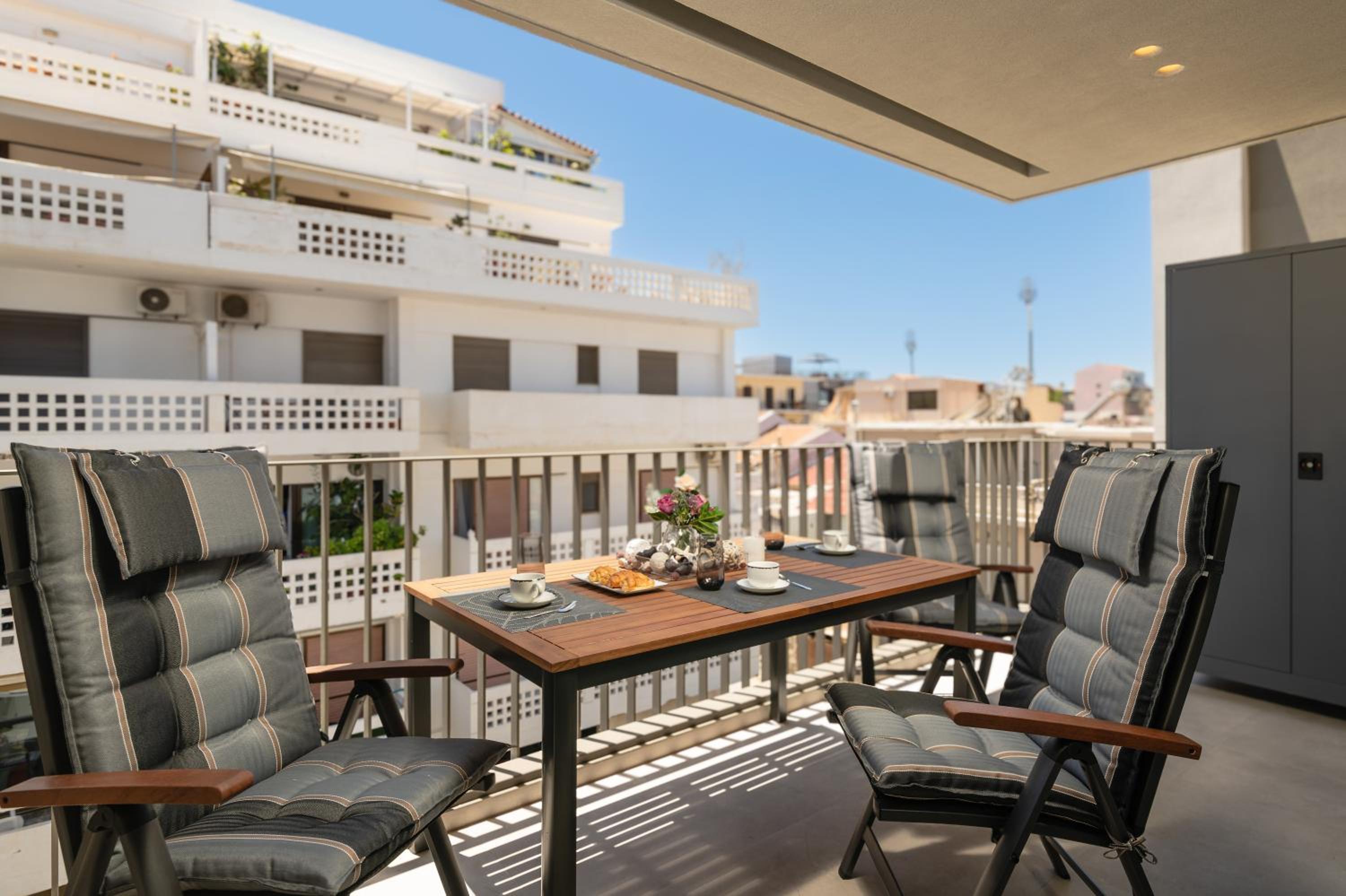 The Sandgate Elegant studio, Chania Seaside view 4