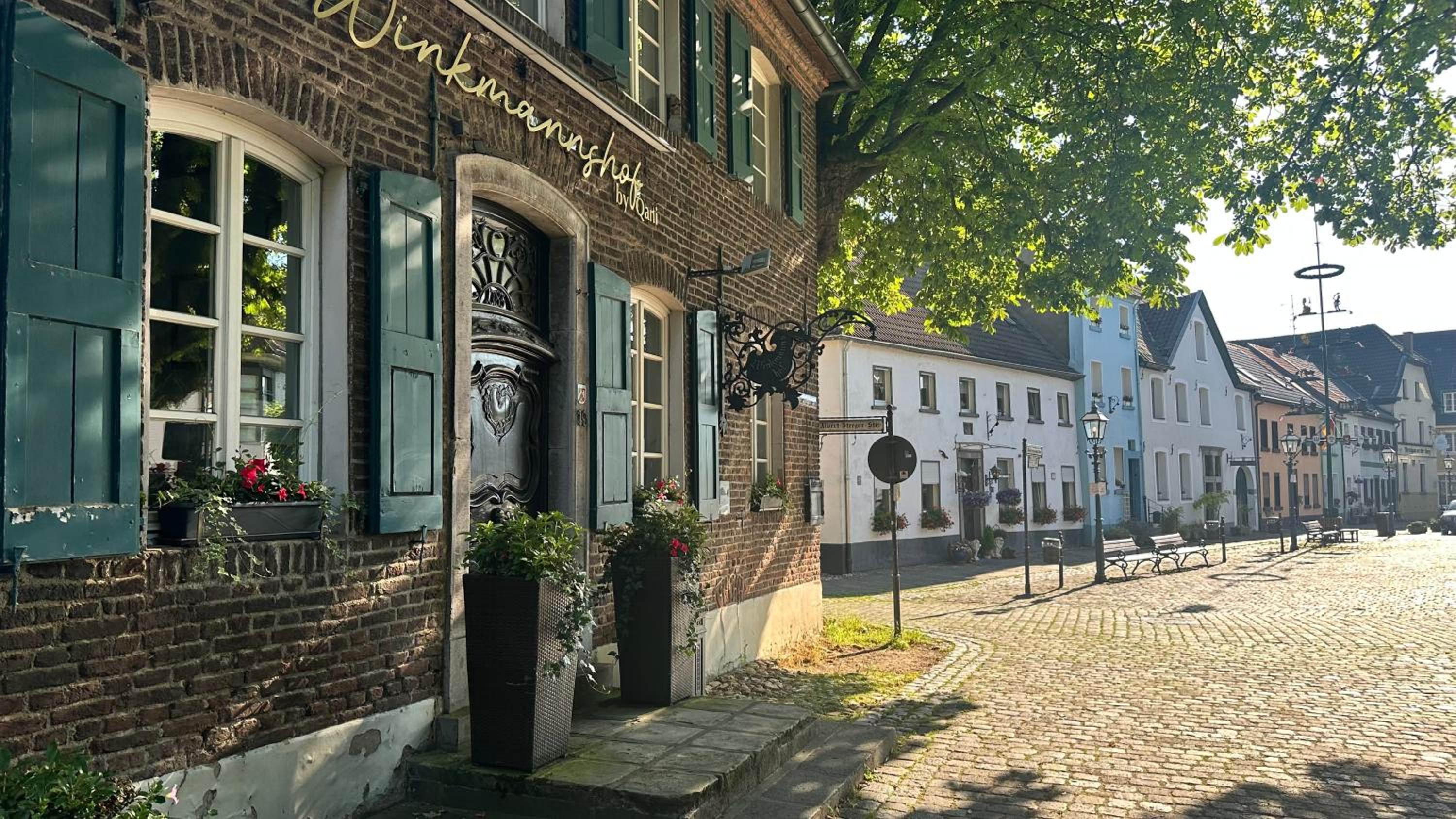 Apartment Savanna im historischen Stadtkern Linn in Krefeld, nähe Düsseldorf Messe, Airport, Parkmöglichkeiten direkt vor dem Haus