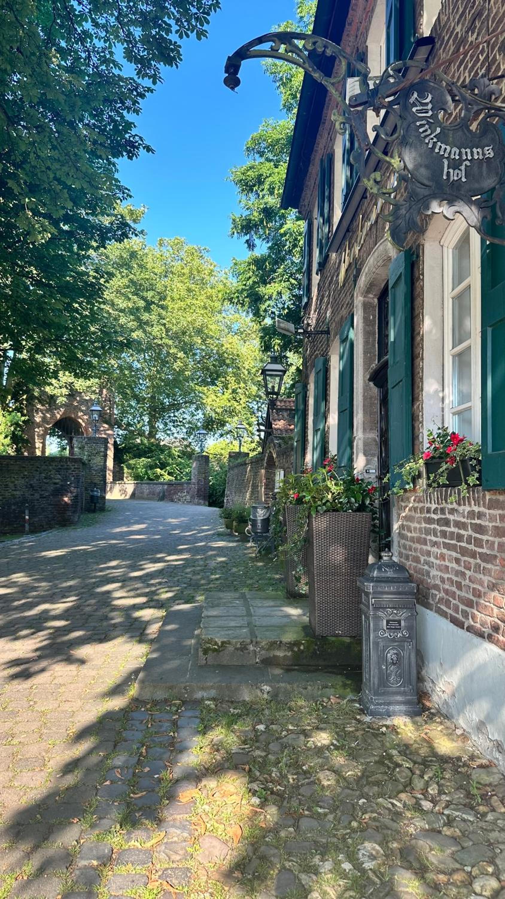 Apartment Savanna im historischen Stadtkern Linn in Krefeld, nähe Düsseldorf Messe, Airport, Parkmöglichkeiten direkt vor dem Haus