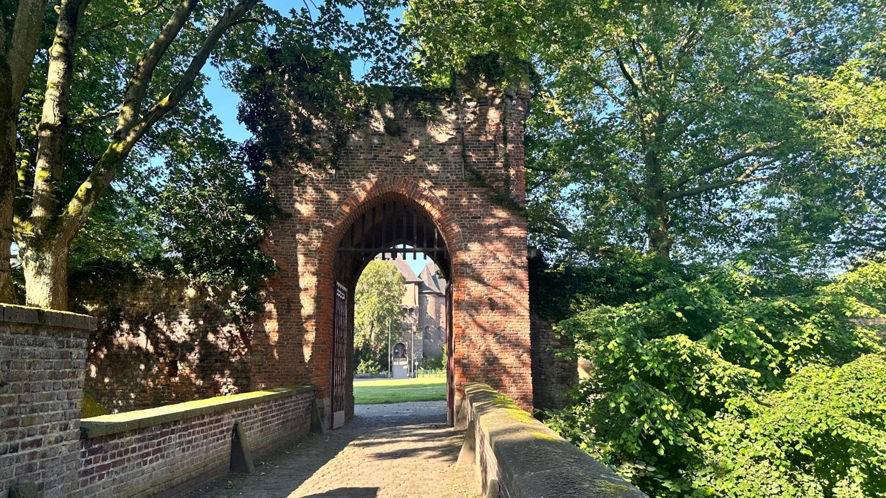 Apartment Savanna im historischen Stadtkern Linn in Krefeld, nähe Düsseldorf Messe, Airport, Parkmöglichkeiten direkt vor dem Haus