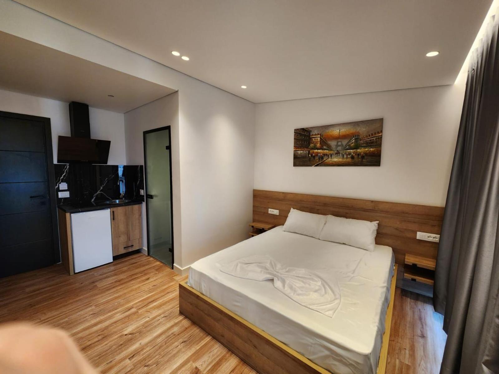 Osmani Rooms Sarande