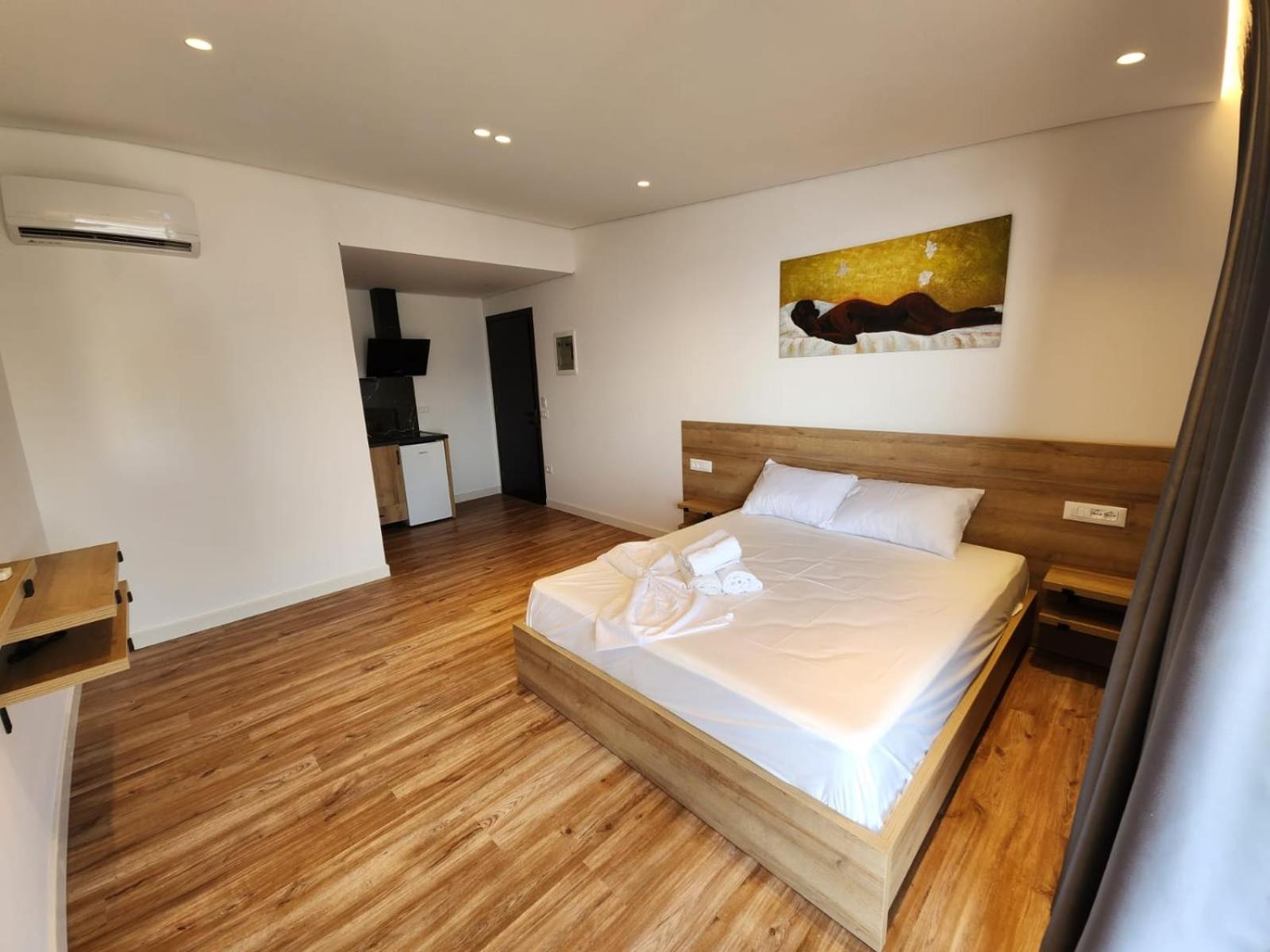 Osmani Rooms Sarande