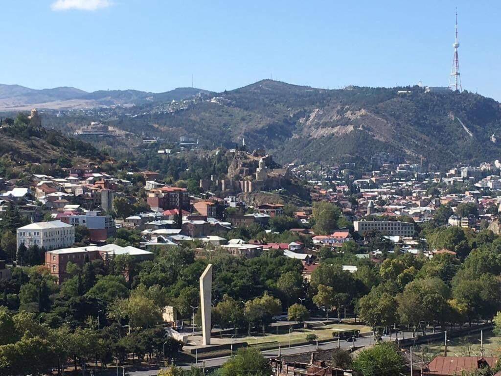 Modern Apartment Near 300 Aragveli with Stunning Tbilisi Views view 5