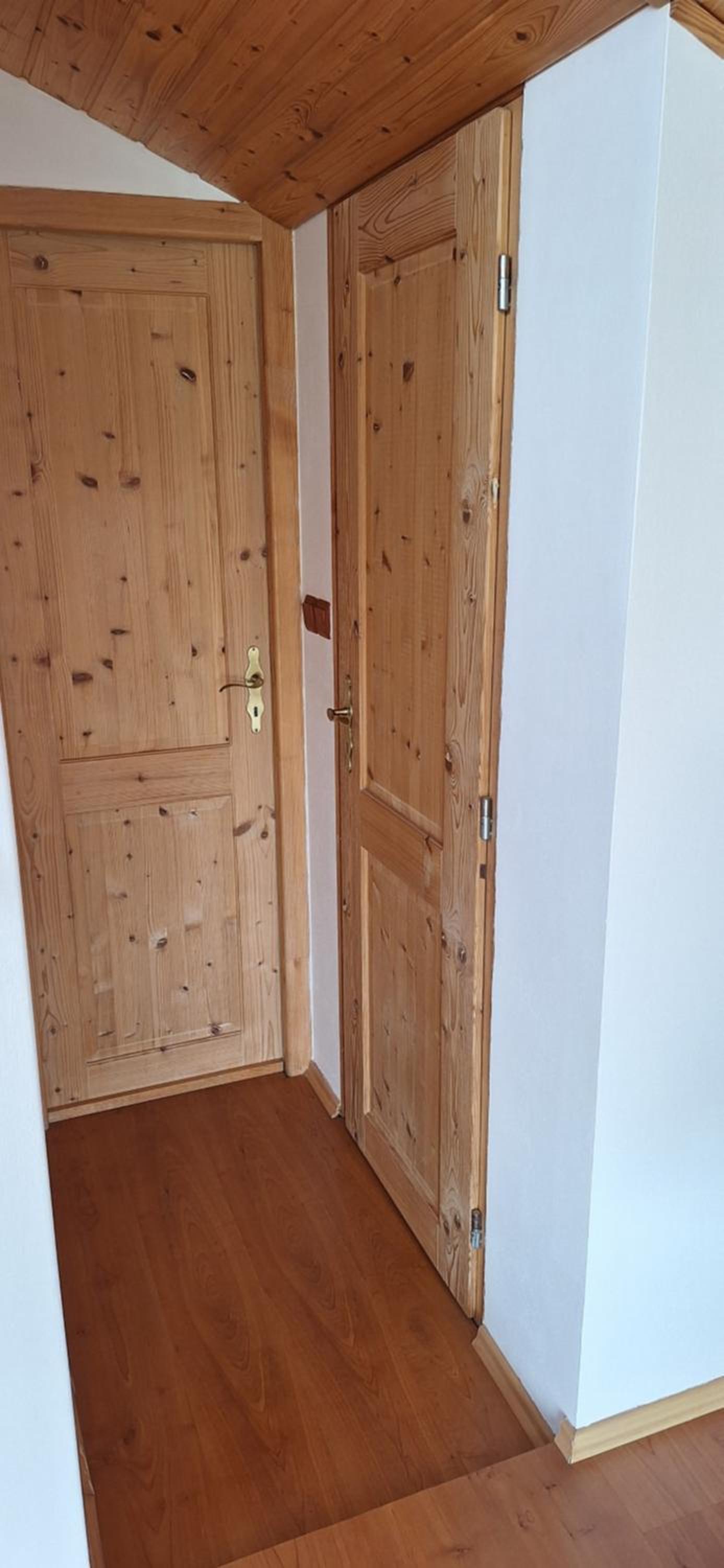 Pokoj s privátní koupelnou a krásným výhledem v podkroví