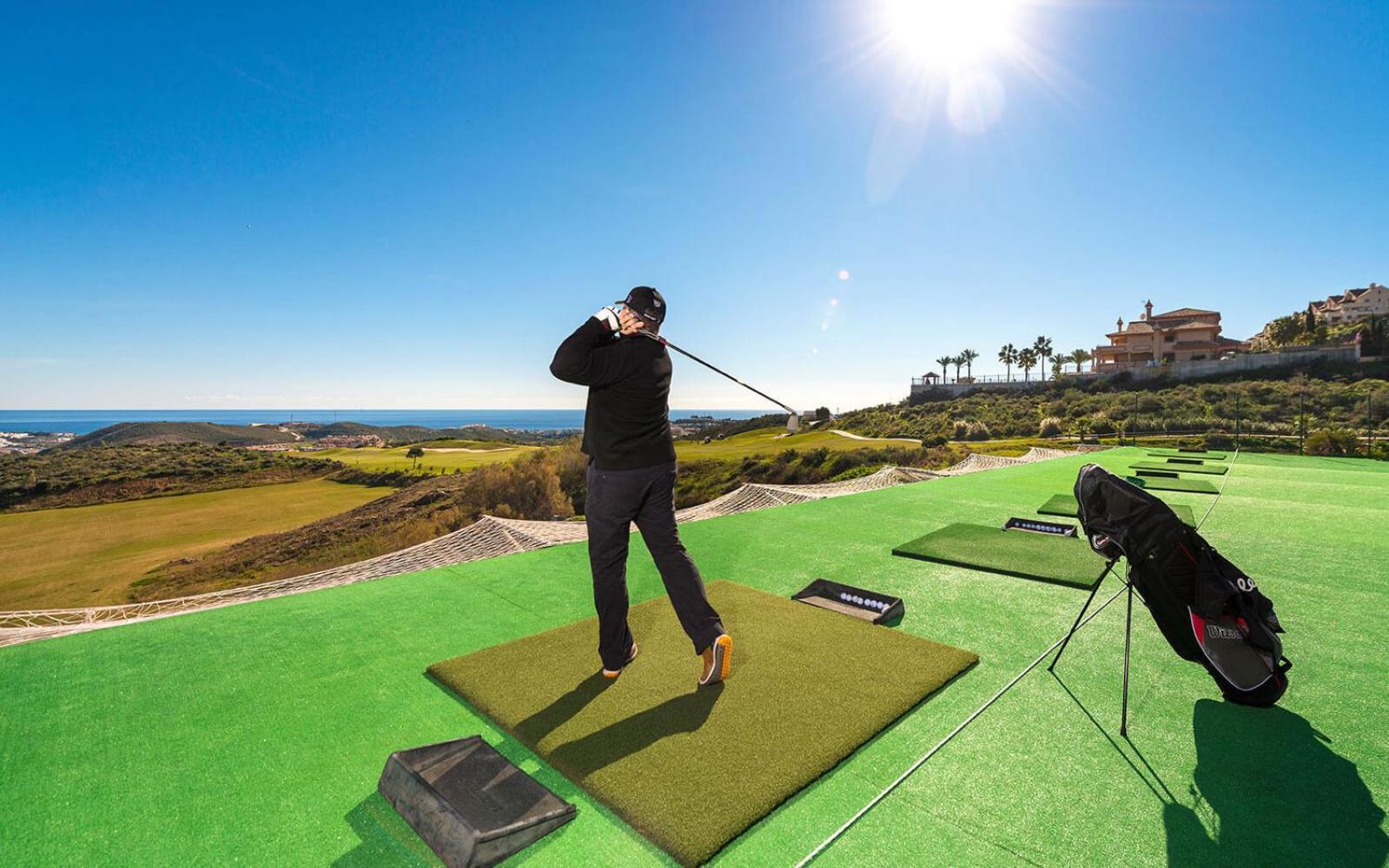 Modern La Cala de Mijas Apartment With Sea, Golf and Pool Views