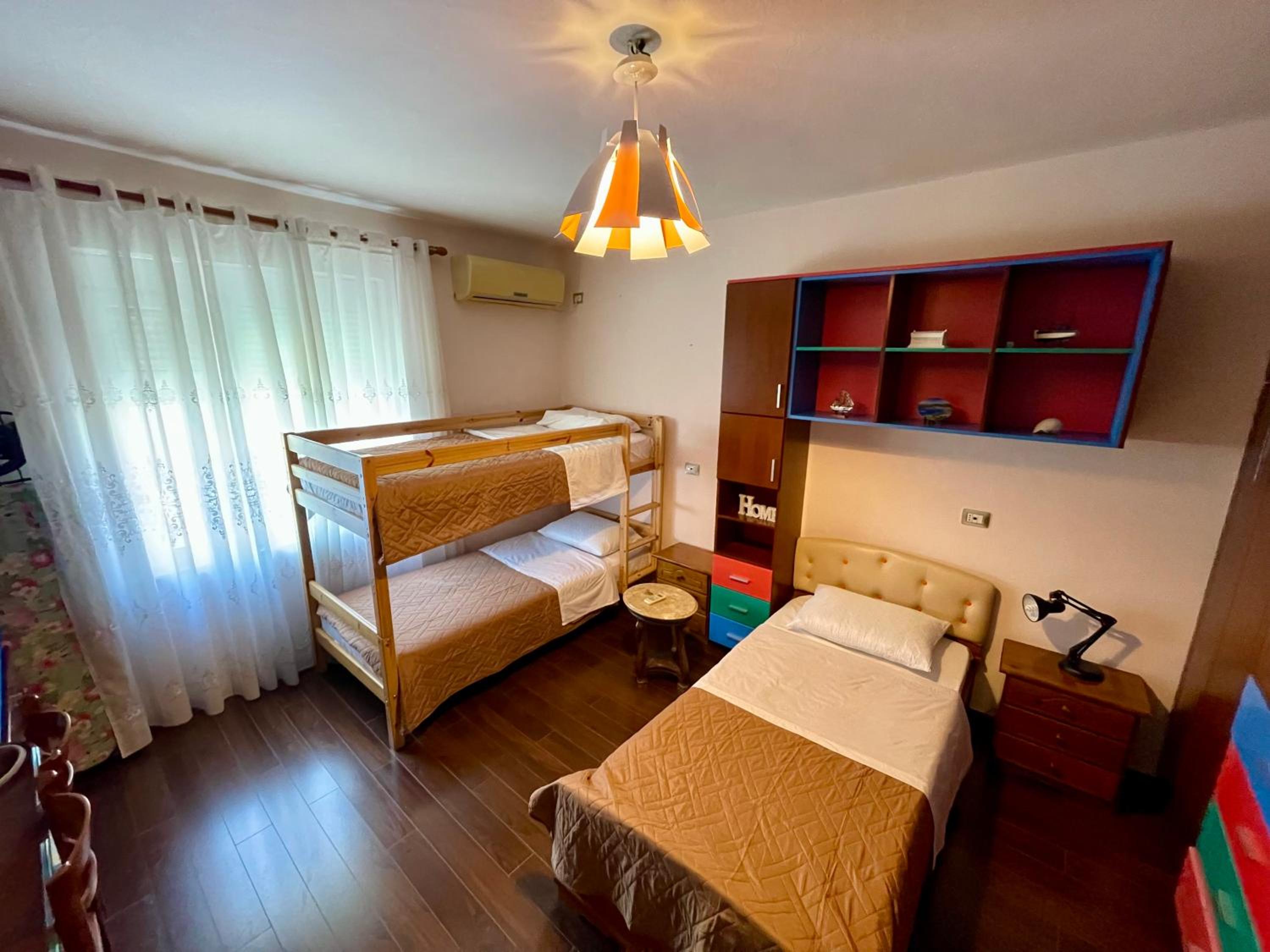 Nick Apartments