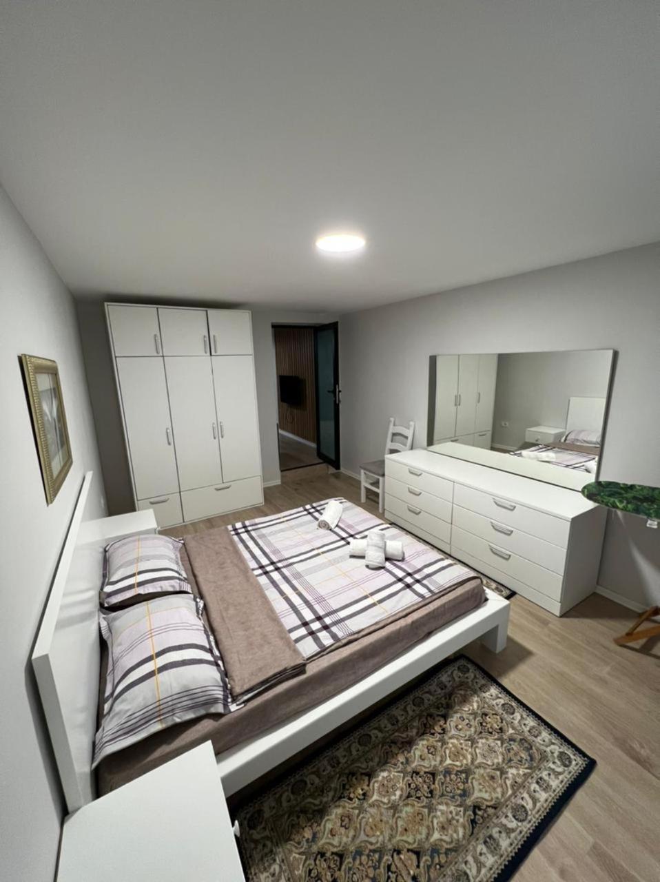 Central Apartment with Self Check-In