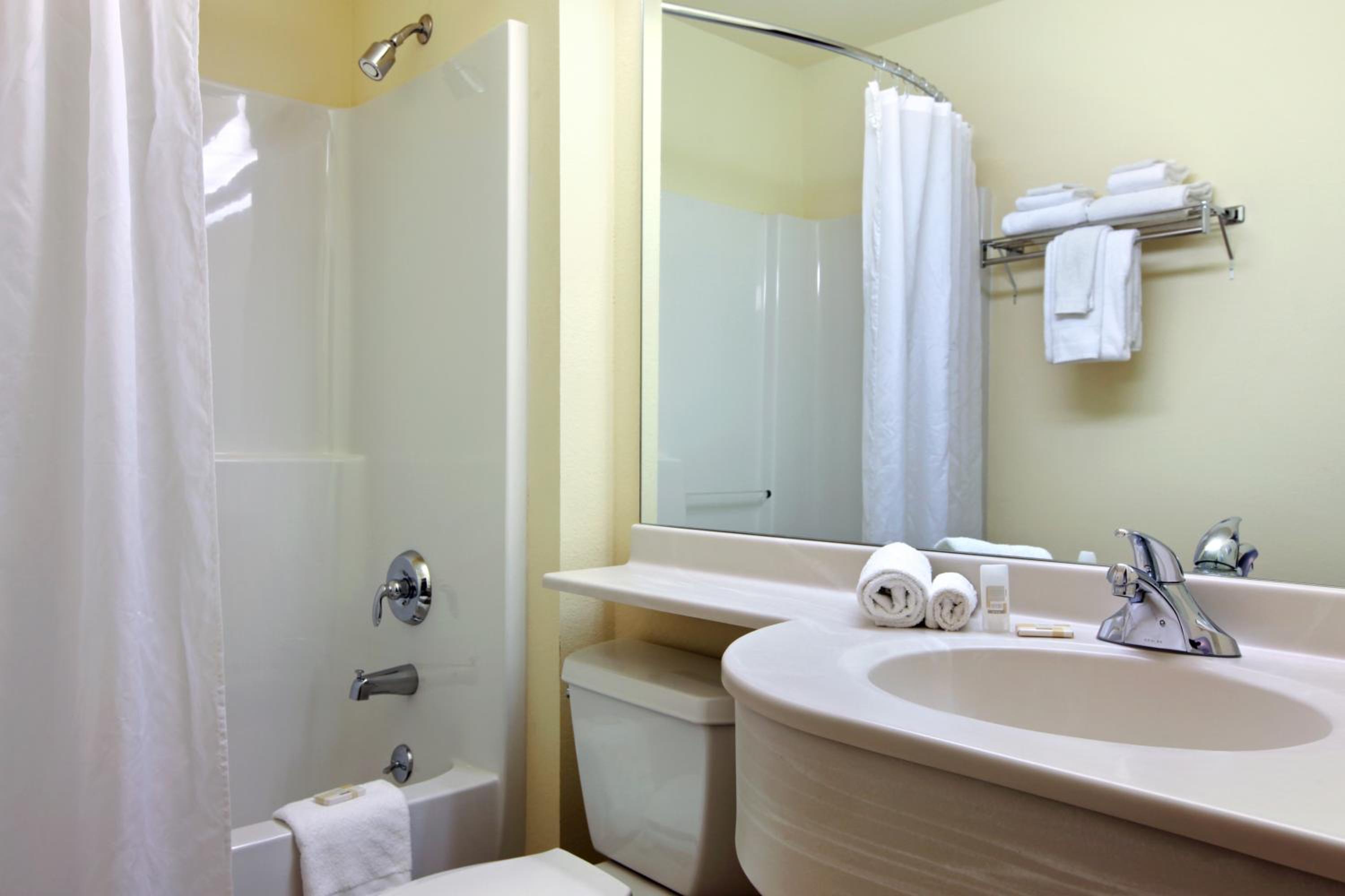Rincon Inn and Suites - Property Image 4