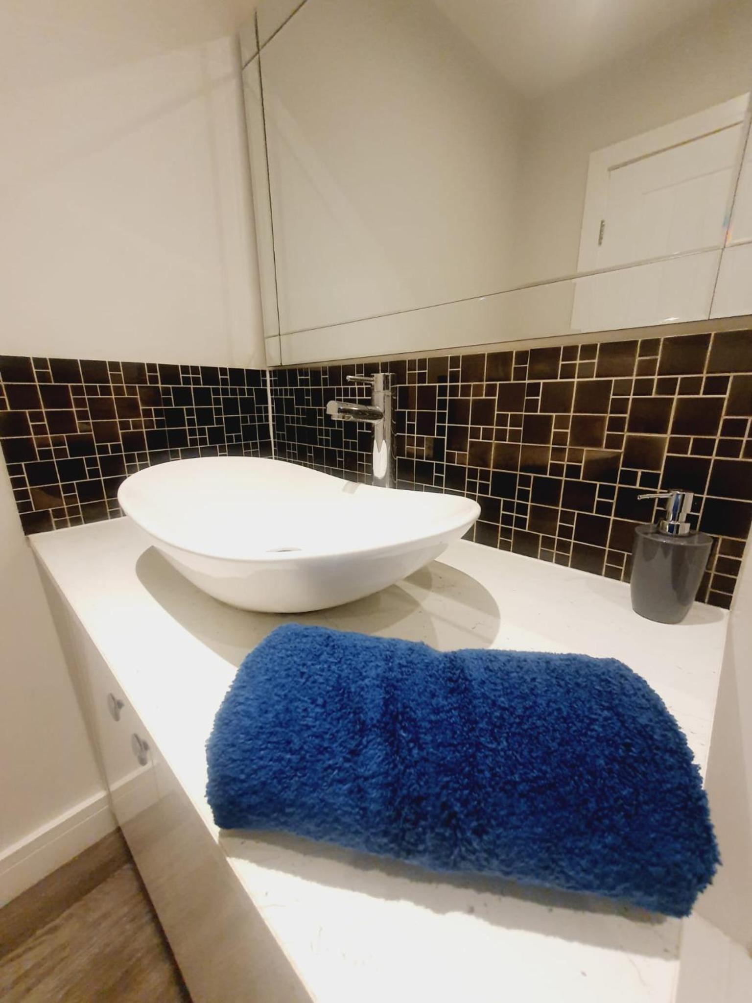 Luxury 2 Bedroom City Centre apartment