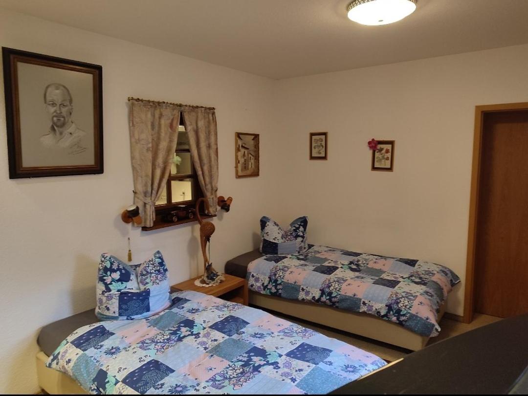 Alte Backstube mit 3 Ferienwohnungen eingerichtet für Monteure und Firmen