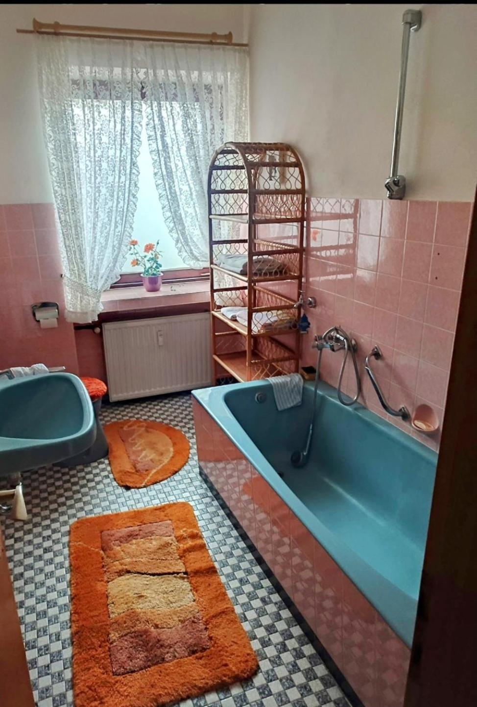 Alte Backstube mit 3 Ferienwohnungen eingerichtet für Monteure und Firmen